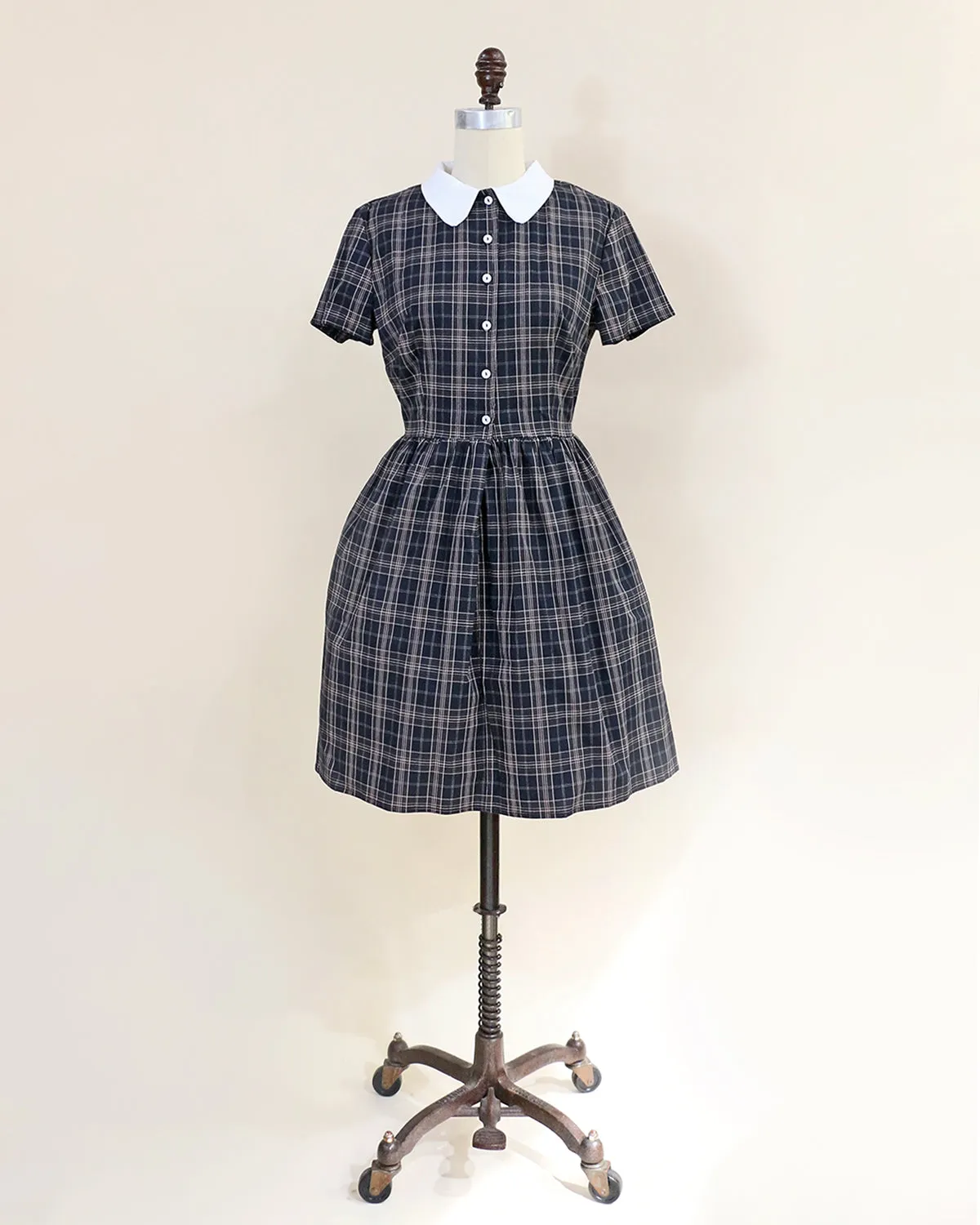 ACADEMY - Gray plaid cotton shirtdress with removable white collar and short sleeves