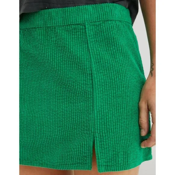Aerie Corduroy Micro Mini Skirt in Kelly Green-Size Small NWT