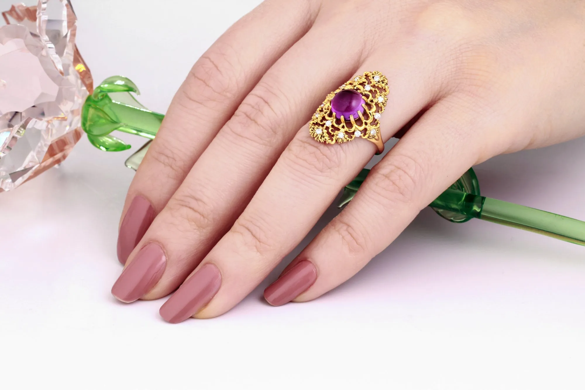 Amethyst Oval Ring in 18K Yellow Gold with Diamonds