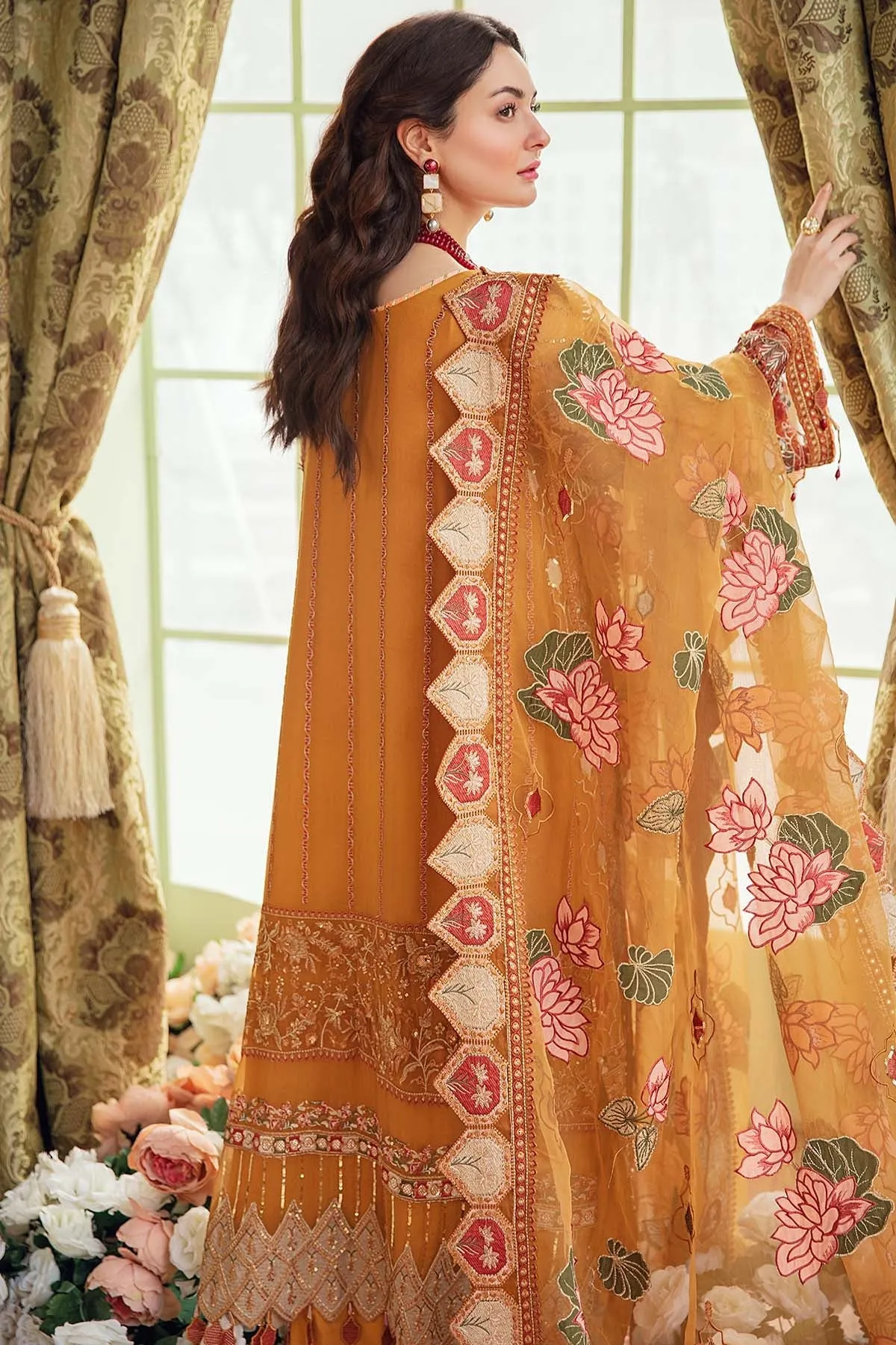 ARABELLA NL-25 | Nureh The Secret Garden Luxury Formals Collection 2022 | Unstitched Embroidered Chiffon Suits
