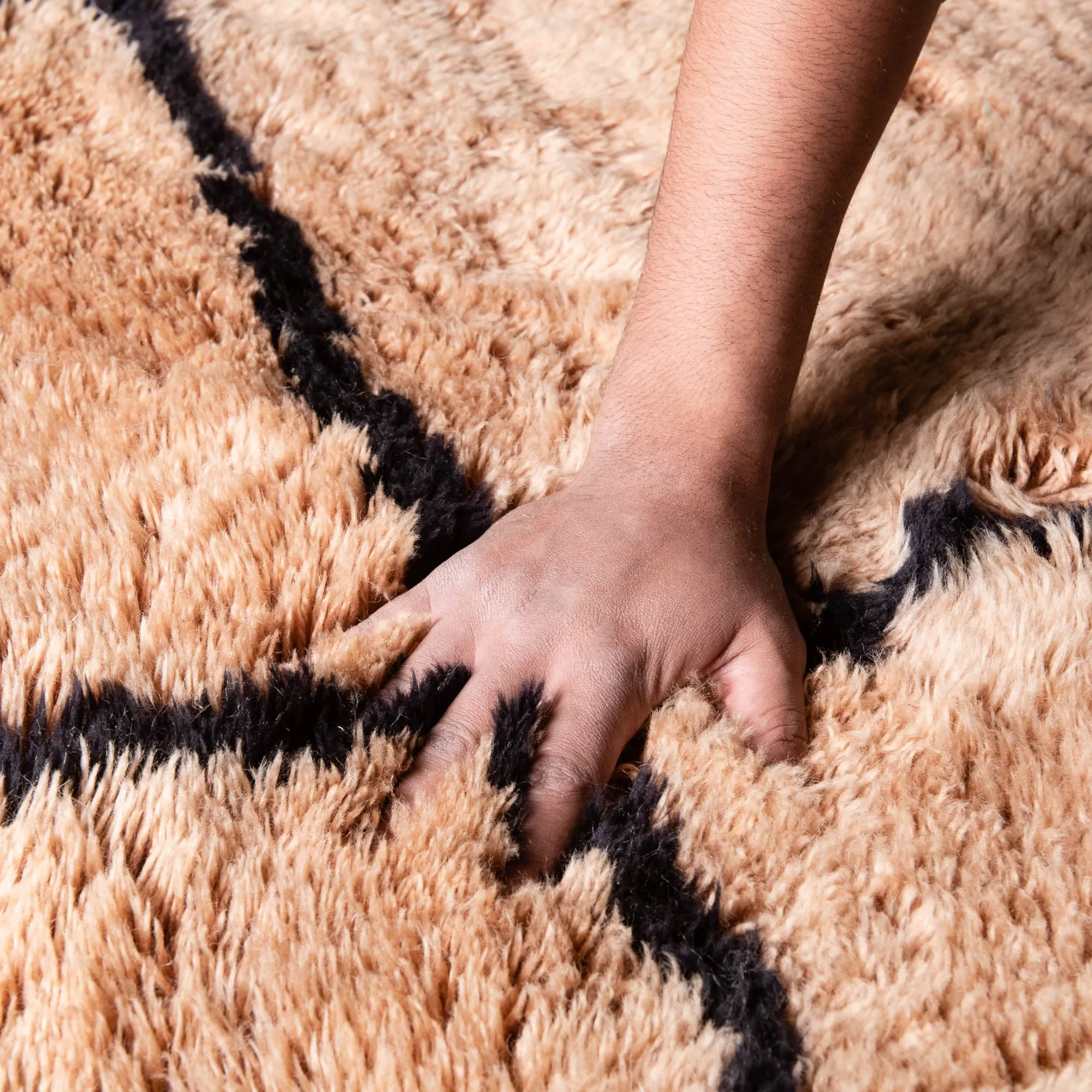 Blushing Maze - Luxury Shag Moroccan Rug