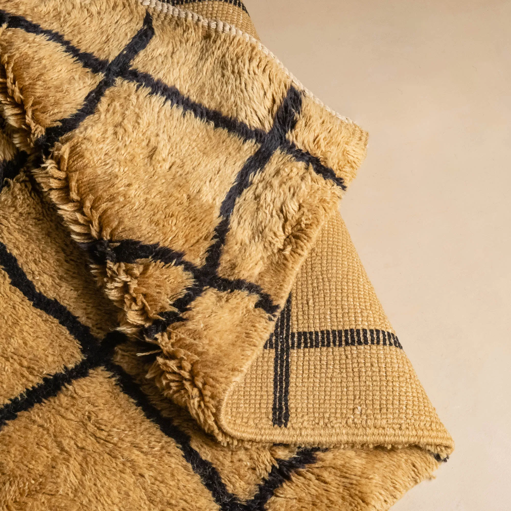 Borderline - Luxury Shag Moroccan Rug