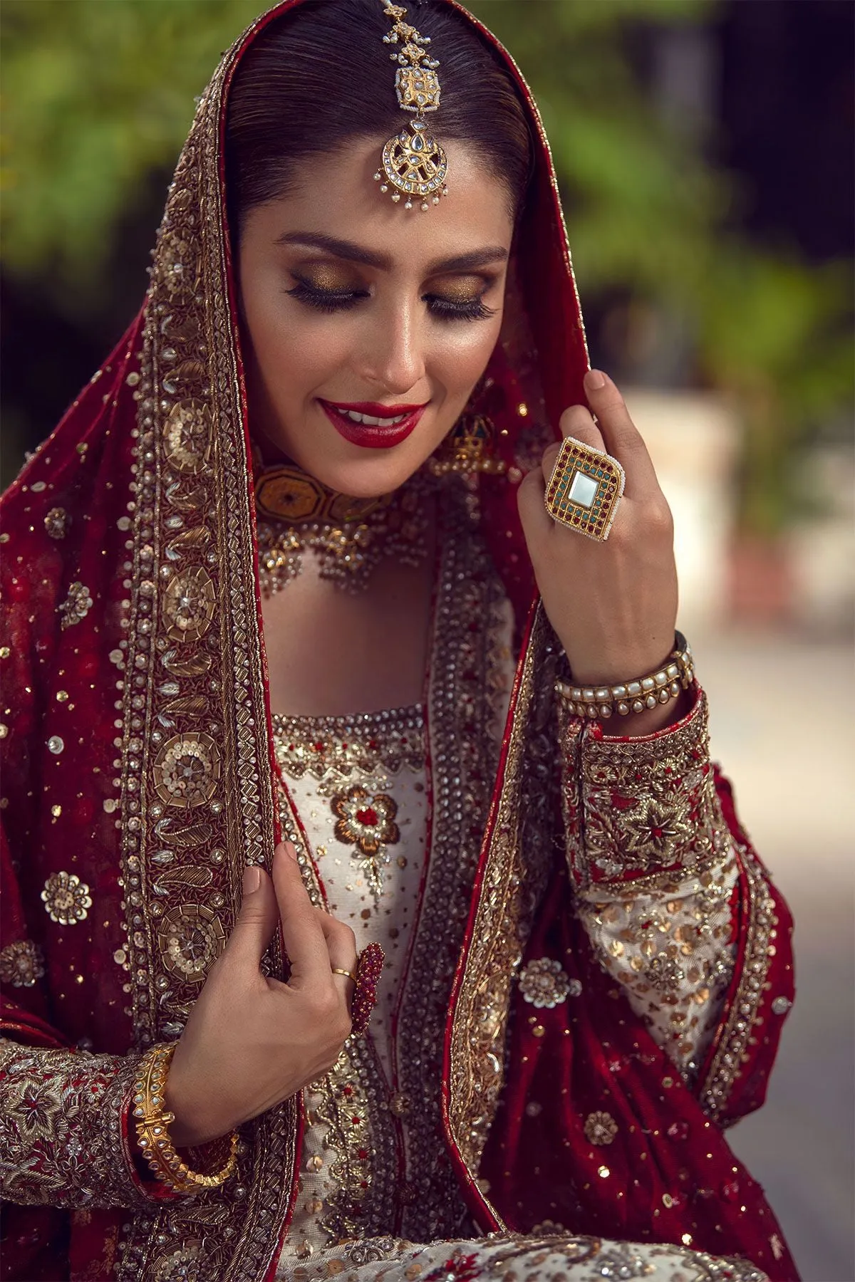 Bridal Luxury Lehnga Outfit in Ivory Color #Y2070