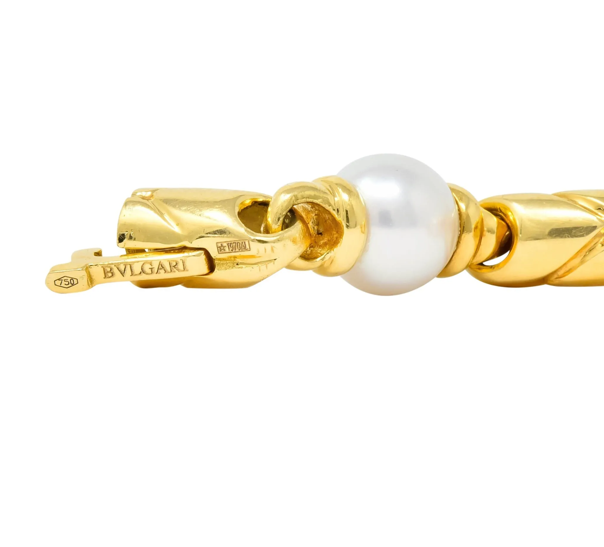 Bulgari 1980 Cultured Pearl 18 Karat Gold Link Bracelet