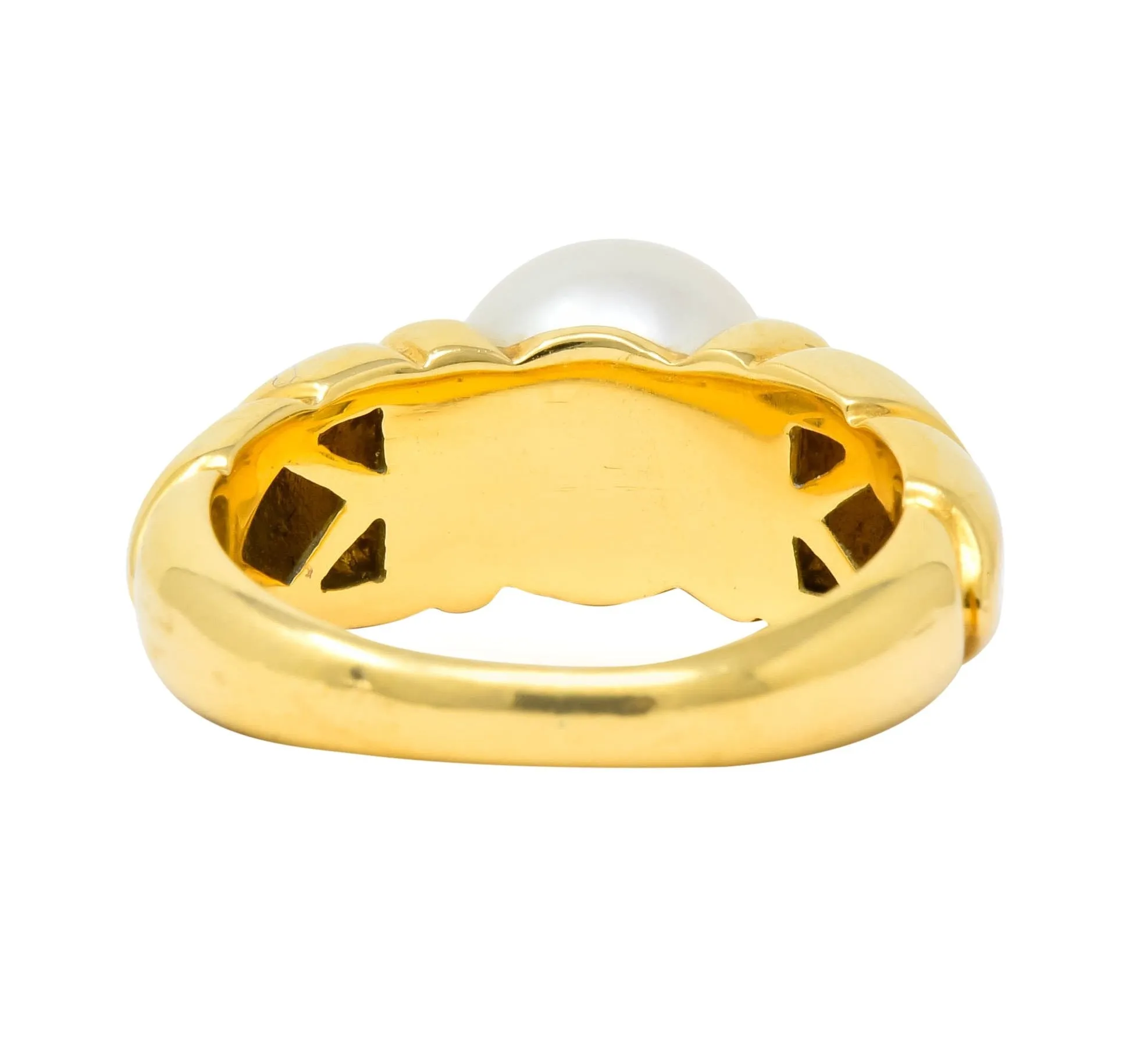 Bulgari Vintage Pearl 18 Karat Yellow Gold Ring Circa 1980