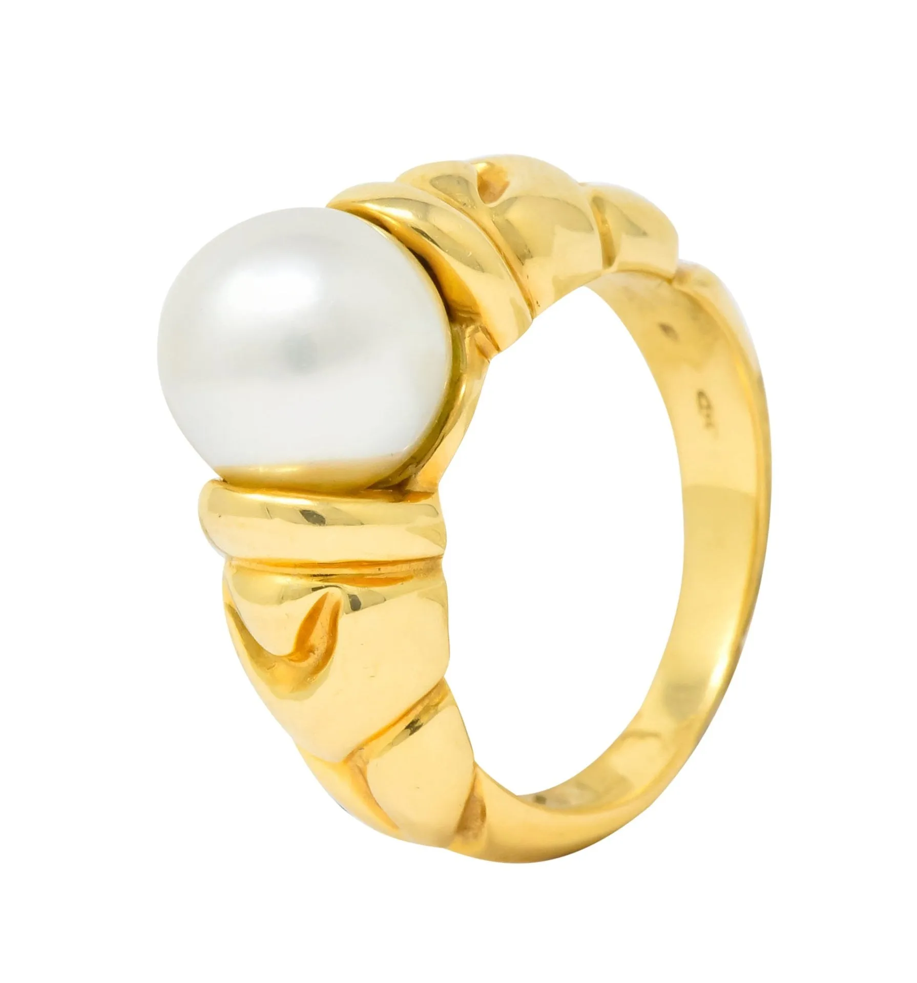 Bulgari Vintage Pearl 18 Karat Yellow Gold Ring Circa 1980