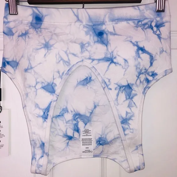 Calvin Klein sports bra (M)