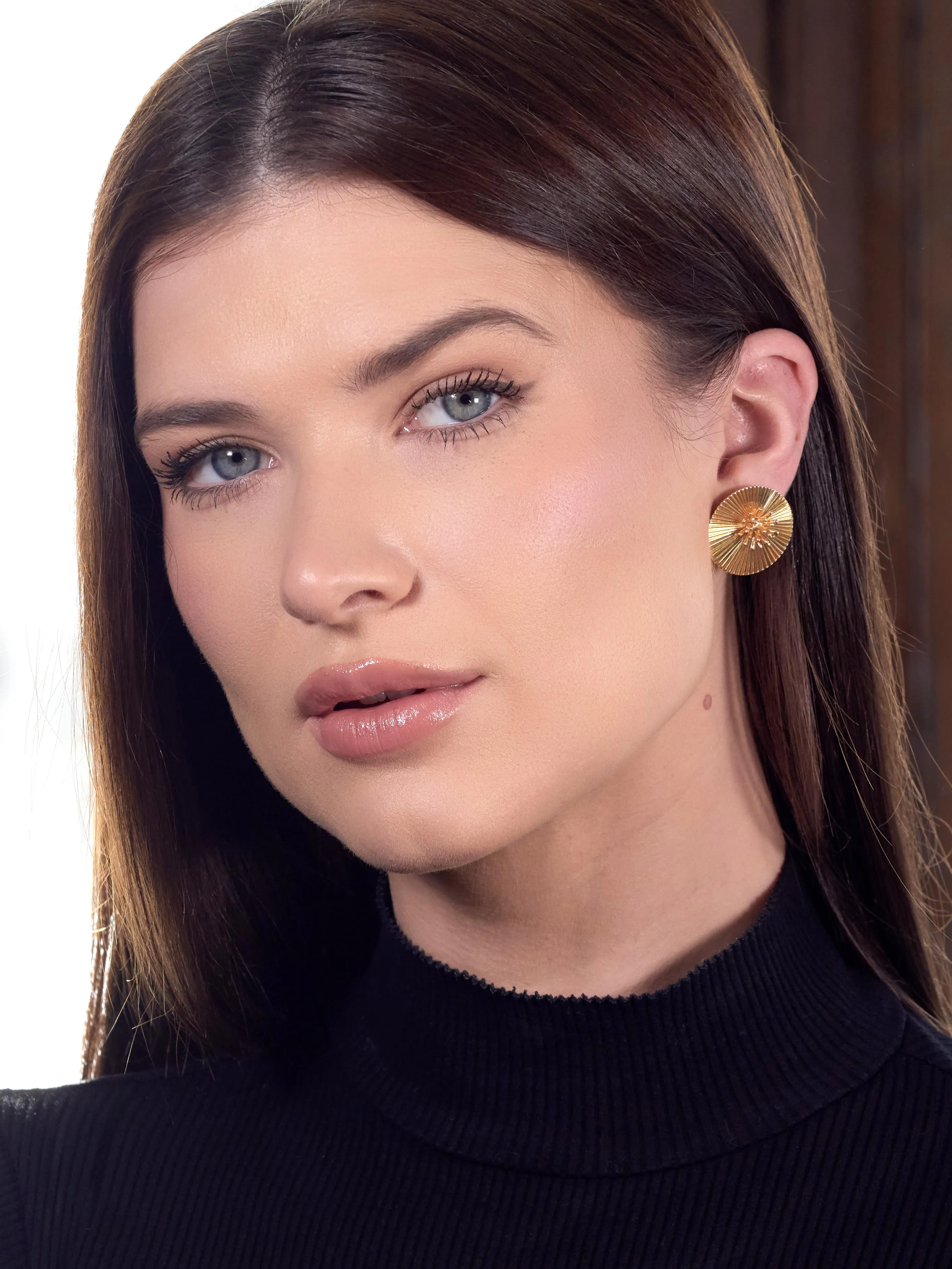 Cartier 1950's 14 Karat Yellow Gold Vintage Modernist Disk Earrings