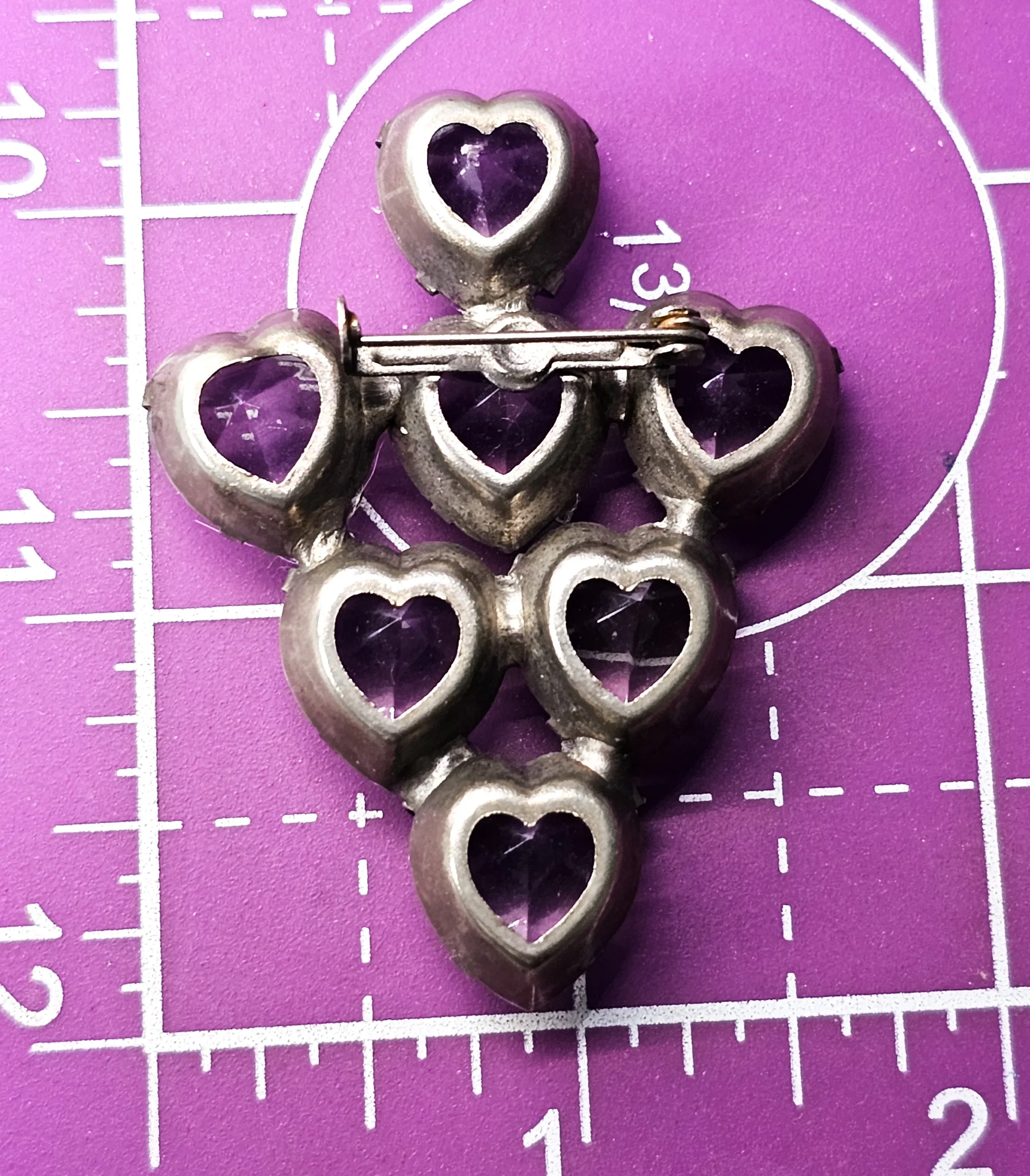 Clear heart faceted open work vintage prong set rhinestone cluster brooch