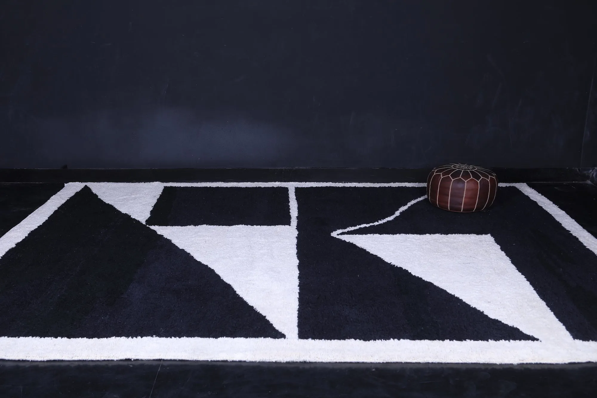 Contemporary rug - Black white rug - all custom wool