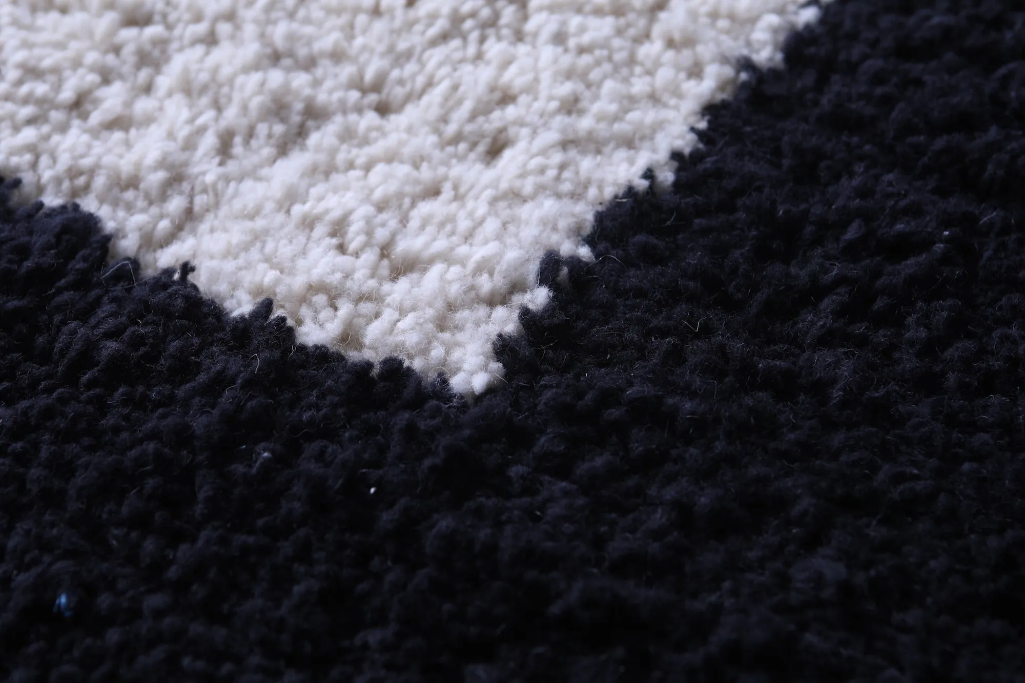 Contemporary rug - Black white rug - all custom wool