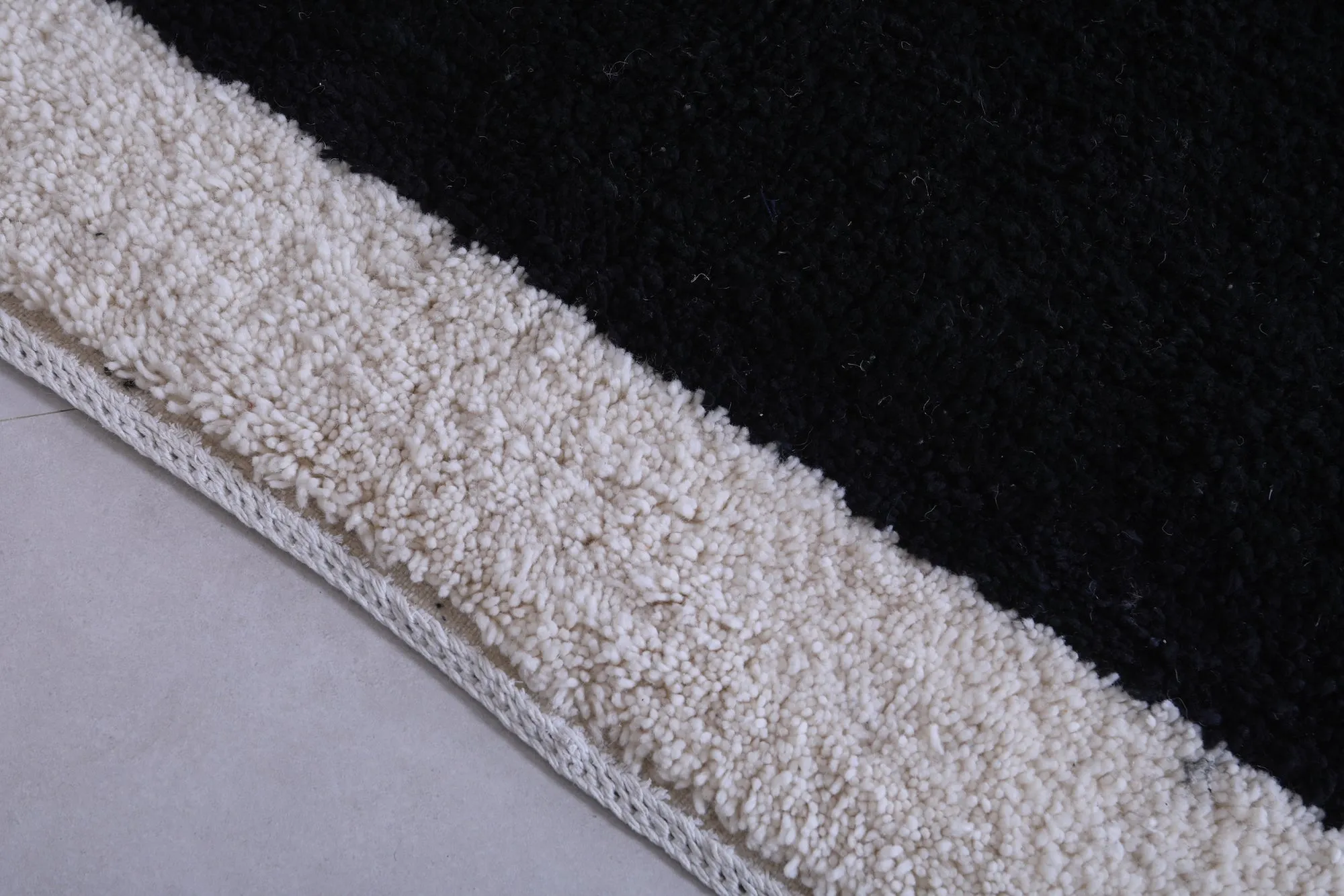 Contemporary rug - Black white rug - all custom wool