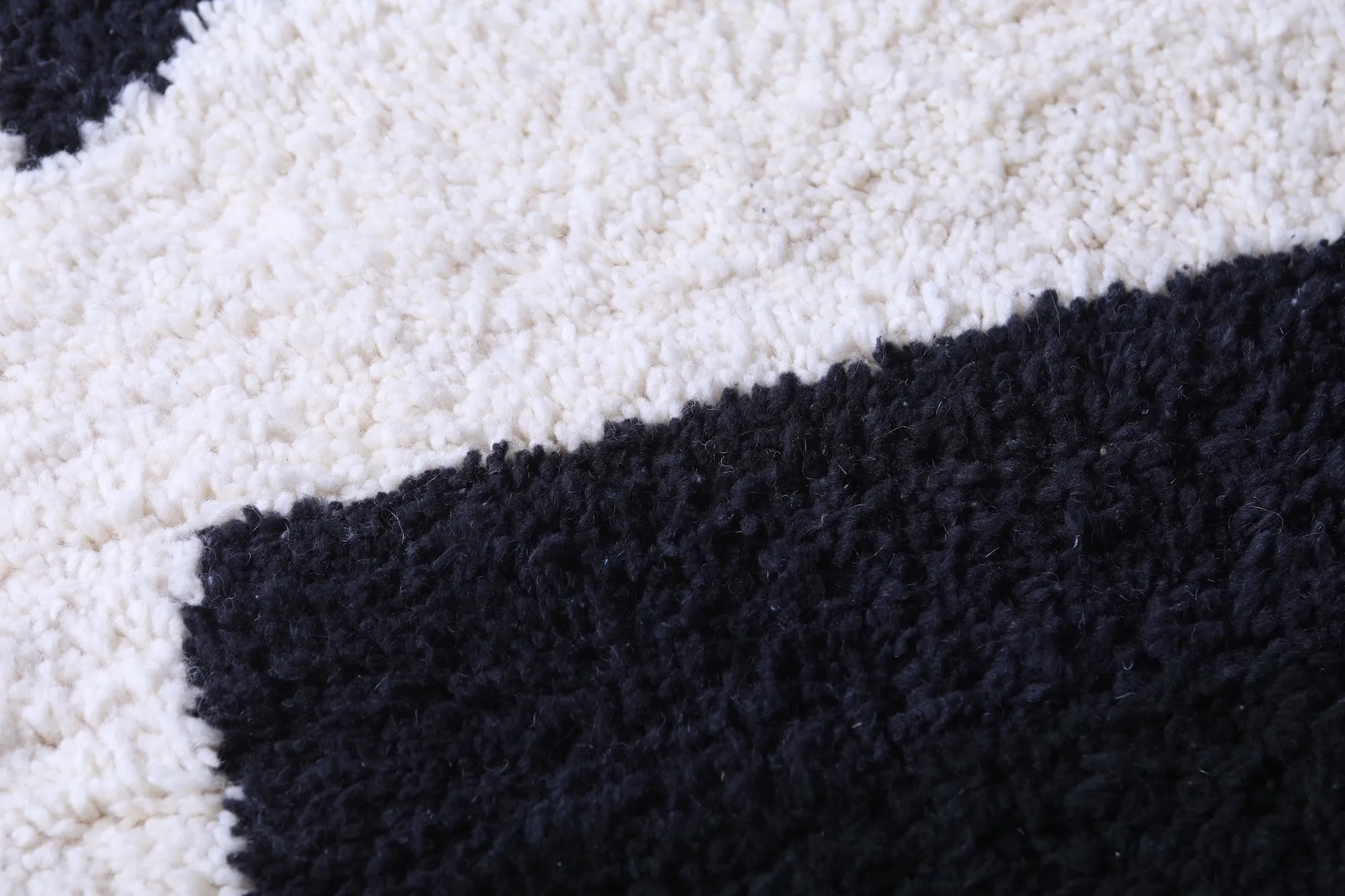 Contemporary rug - Black white rug - all custom wool