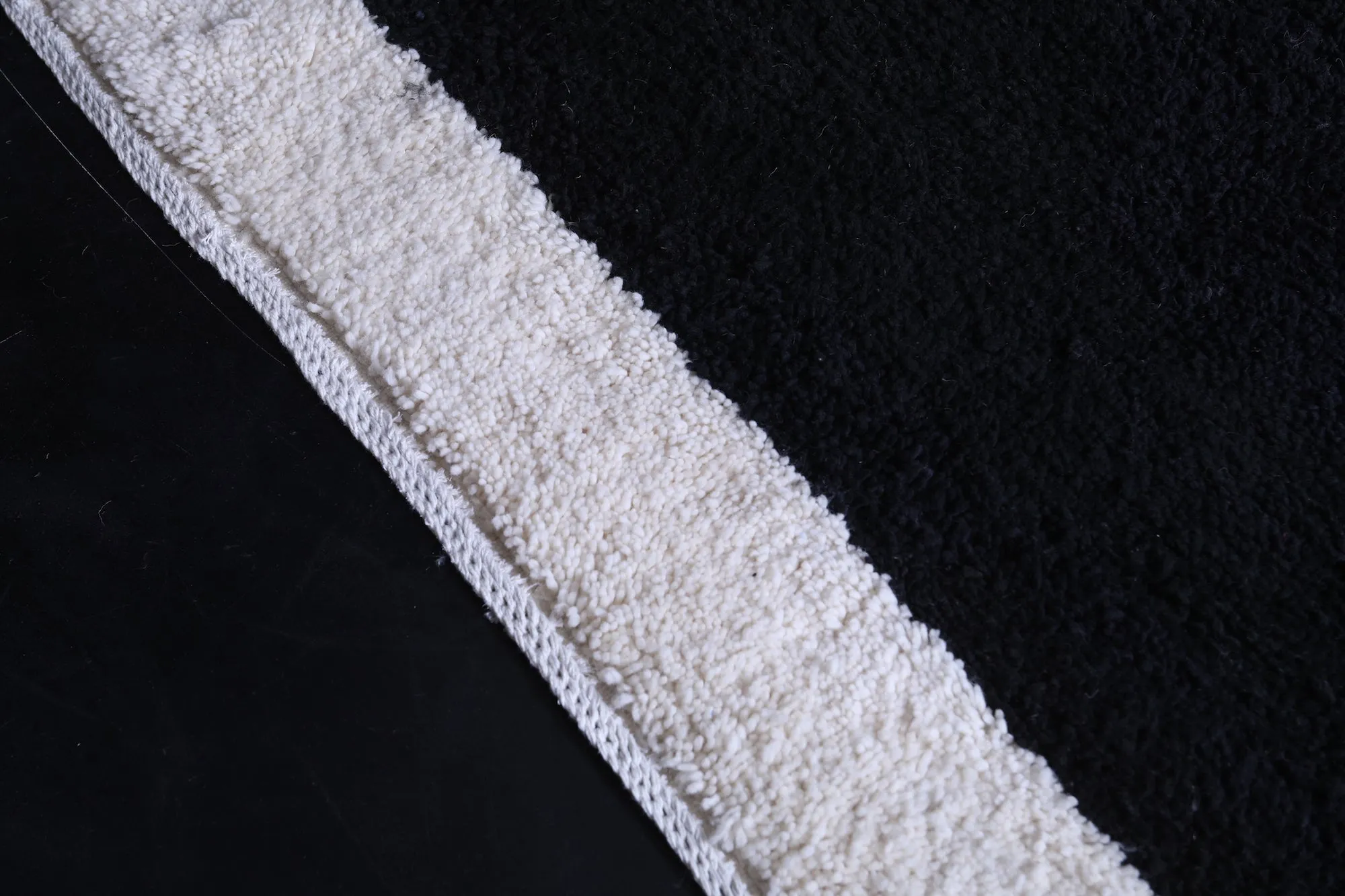 Contemporary rug - Black white rug - all custom wool