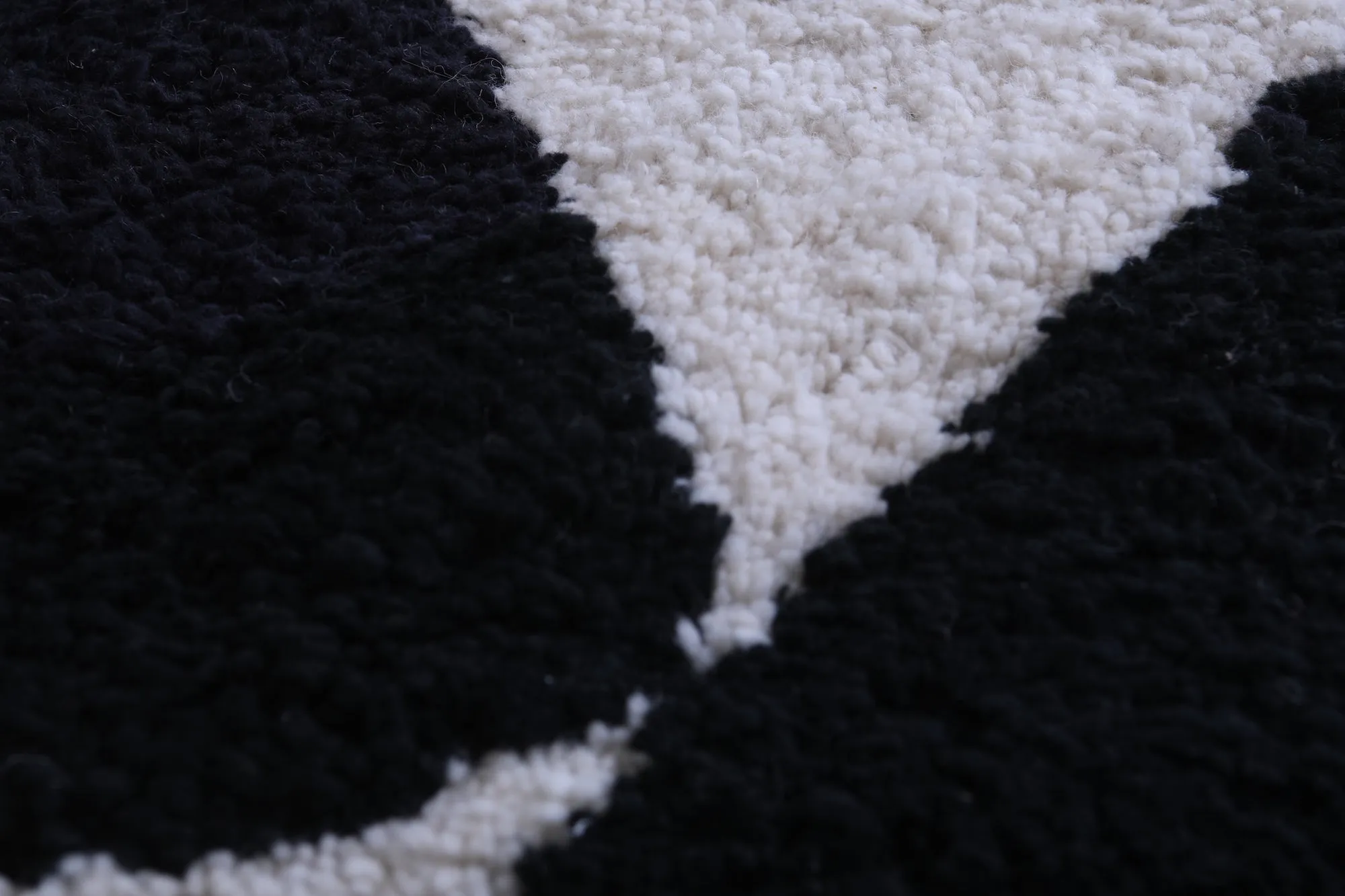 Contemporary rug - Black white rug - all custom wool