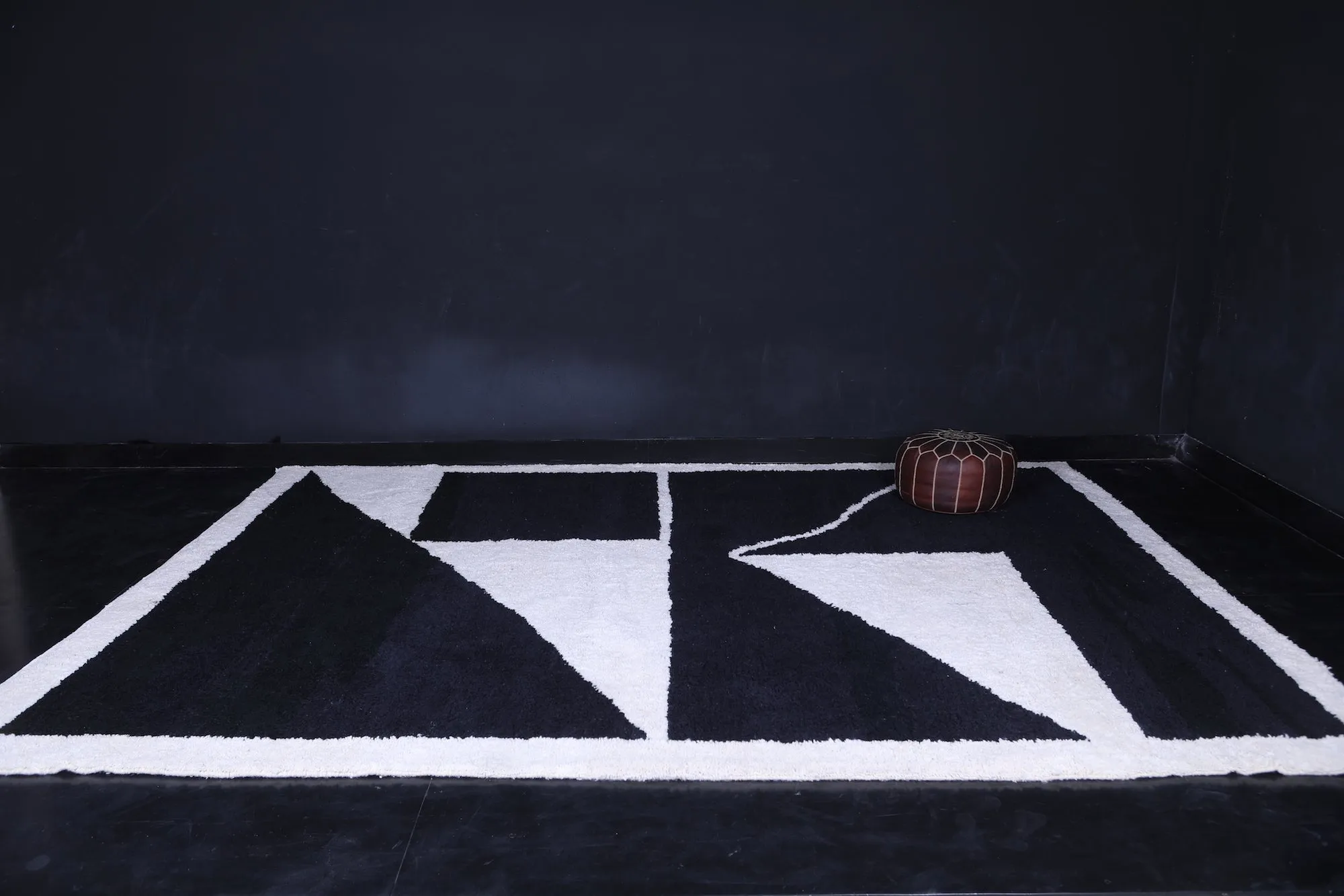Contemporary rug - Black white rug - all custom wool