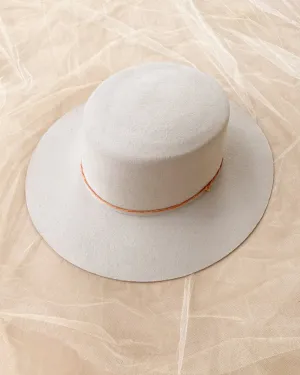 Cordobés Wool Boater Hat in Beige