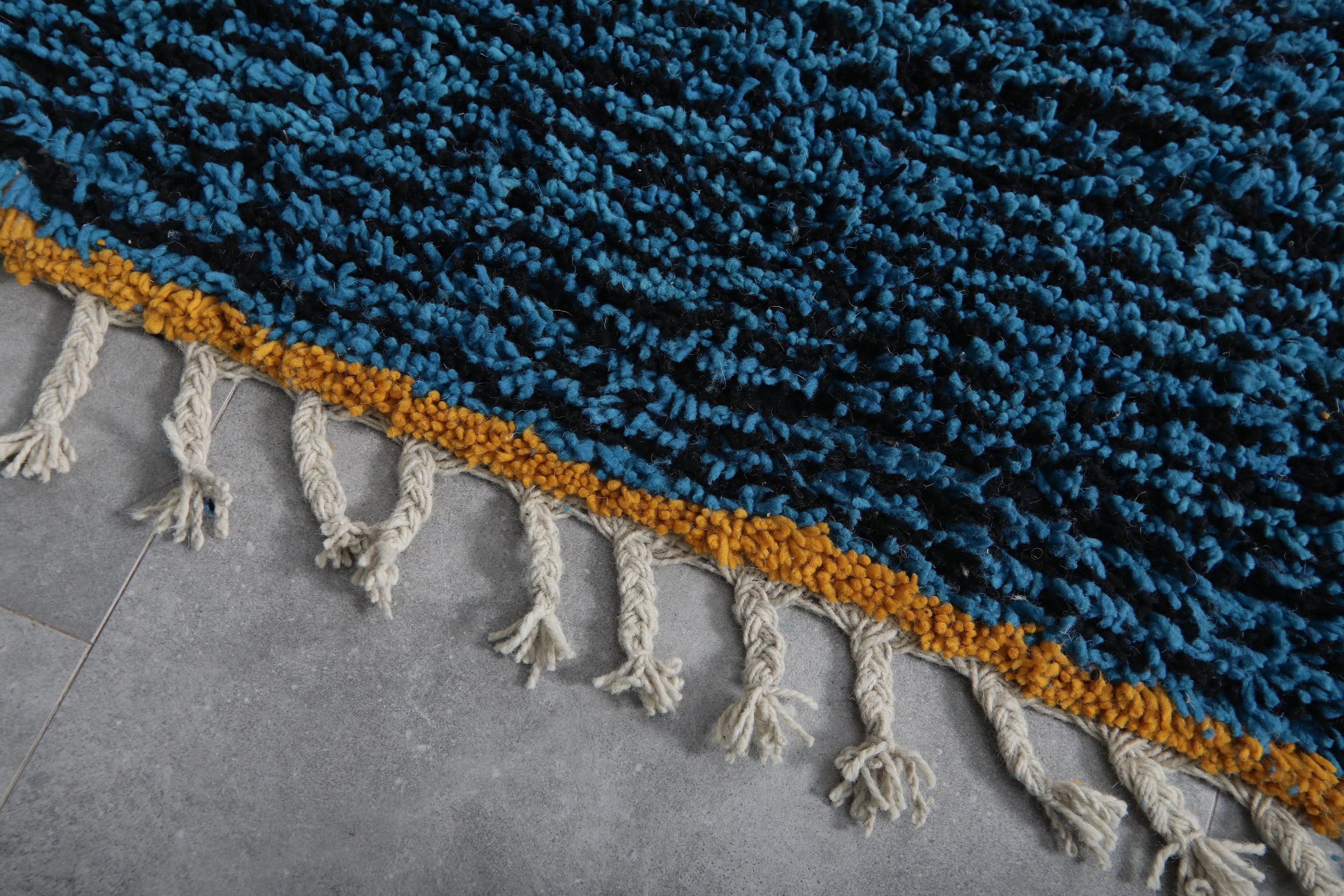 Custom Moroccan area rug - Handmade carpet