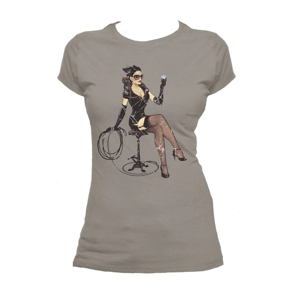 DC Comics Bombshells Catwoman Wine Official Women's T-shirt (Sports Grey)