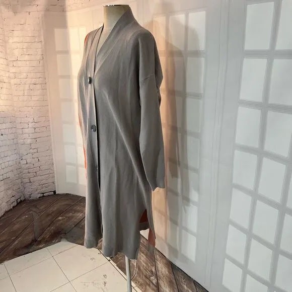 Dubgee by Whoopi Gray Orange Goldberg Long Logo Cardigan Size Medium
