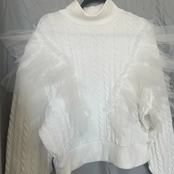 Free People white ruffle sweater XL