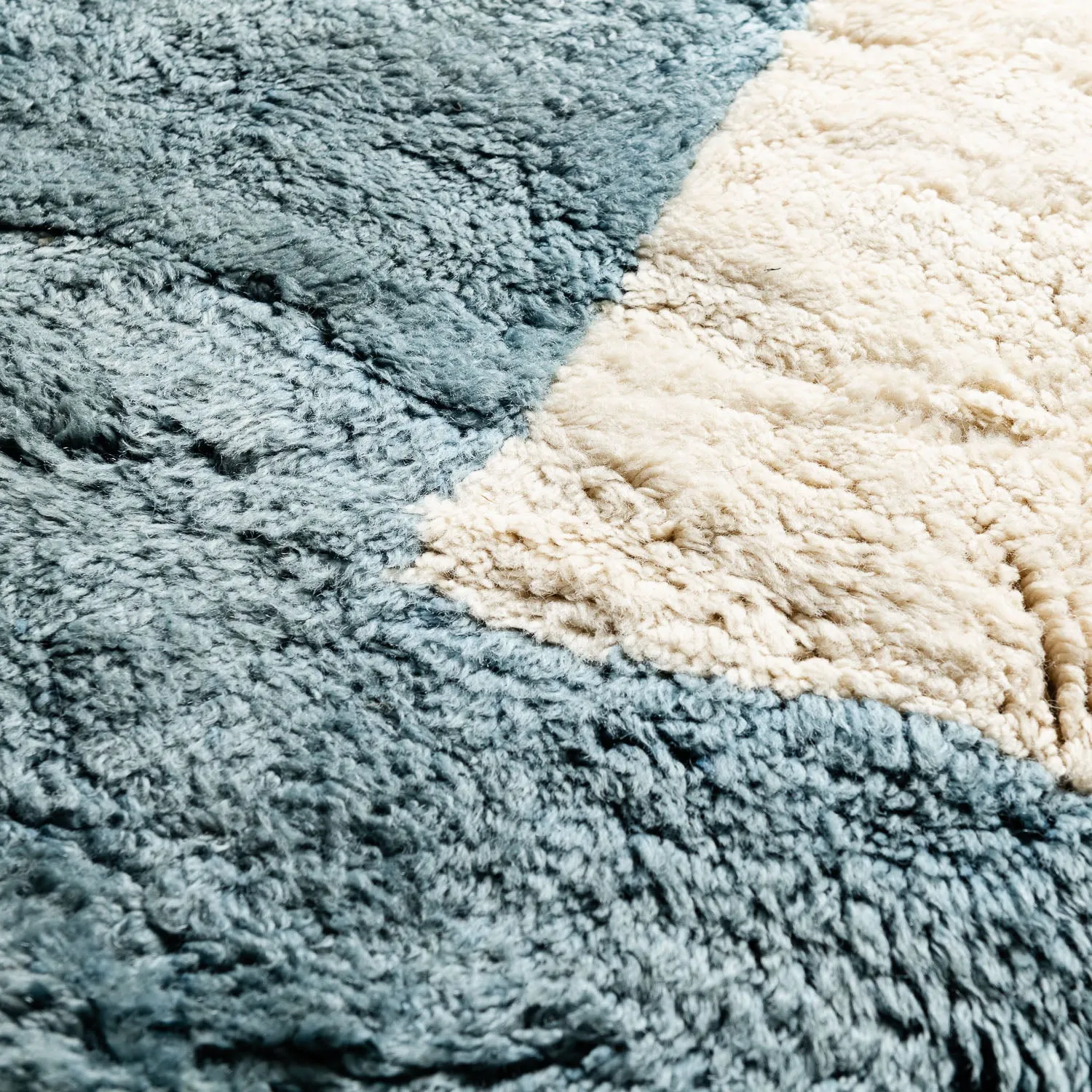 Grande Arche - Luxury Shag Moroccan Rug