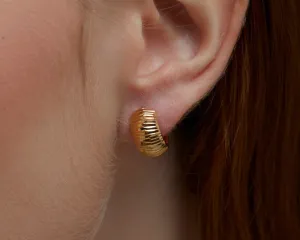 Huggie Earrings - 18K Gold Vermeil