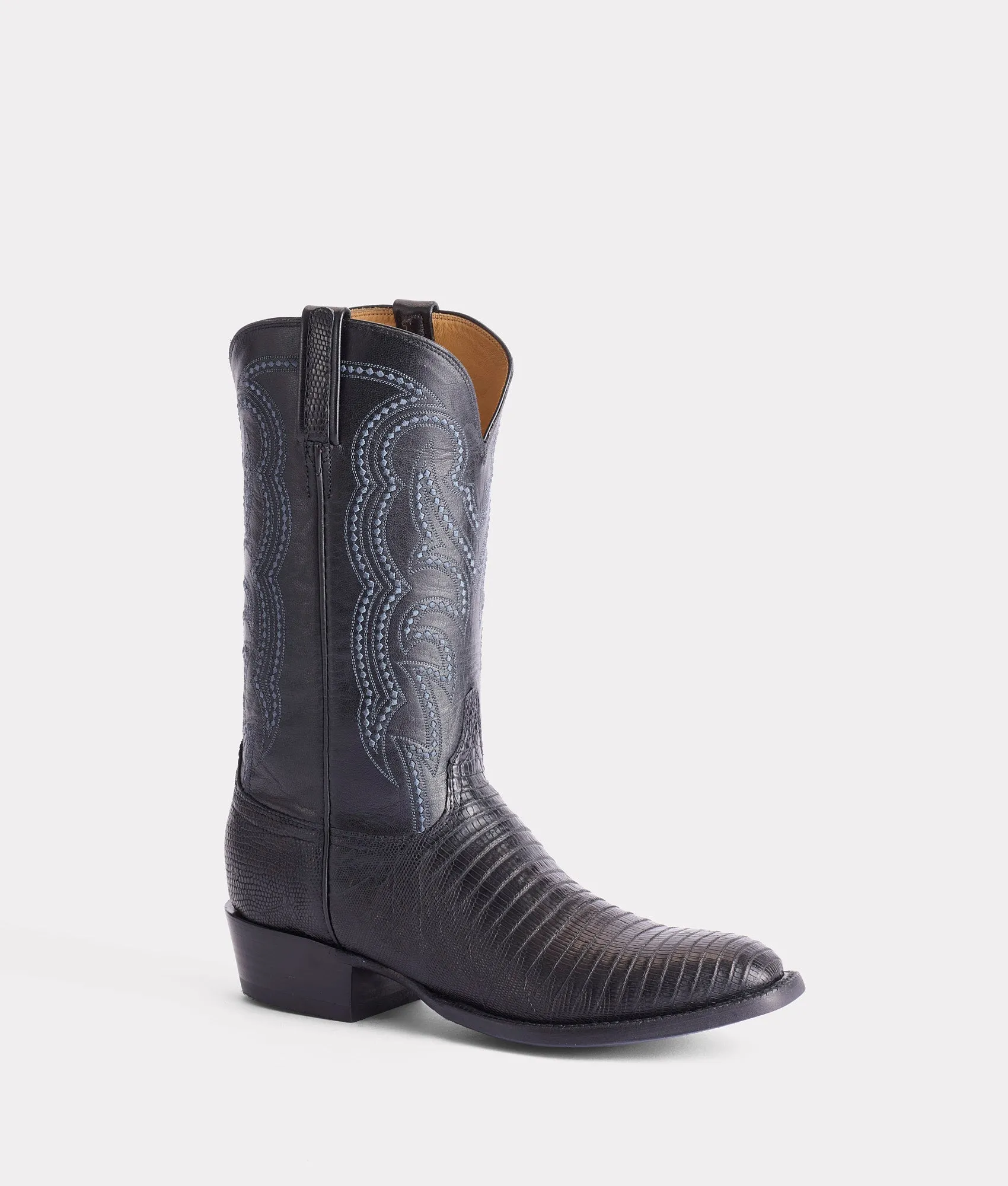 Kip :: Black