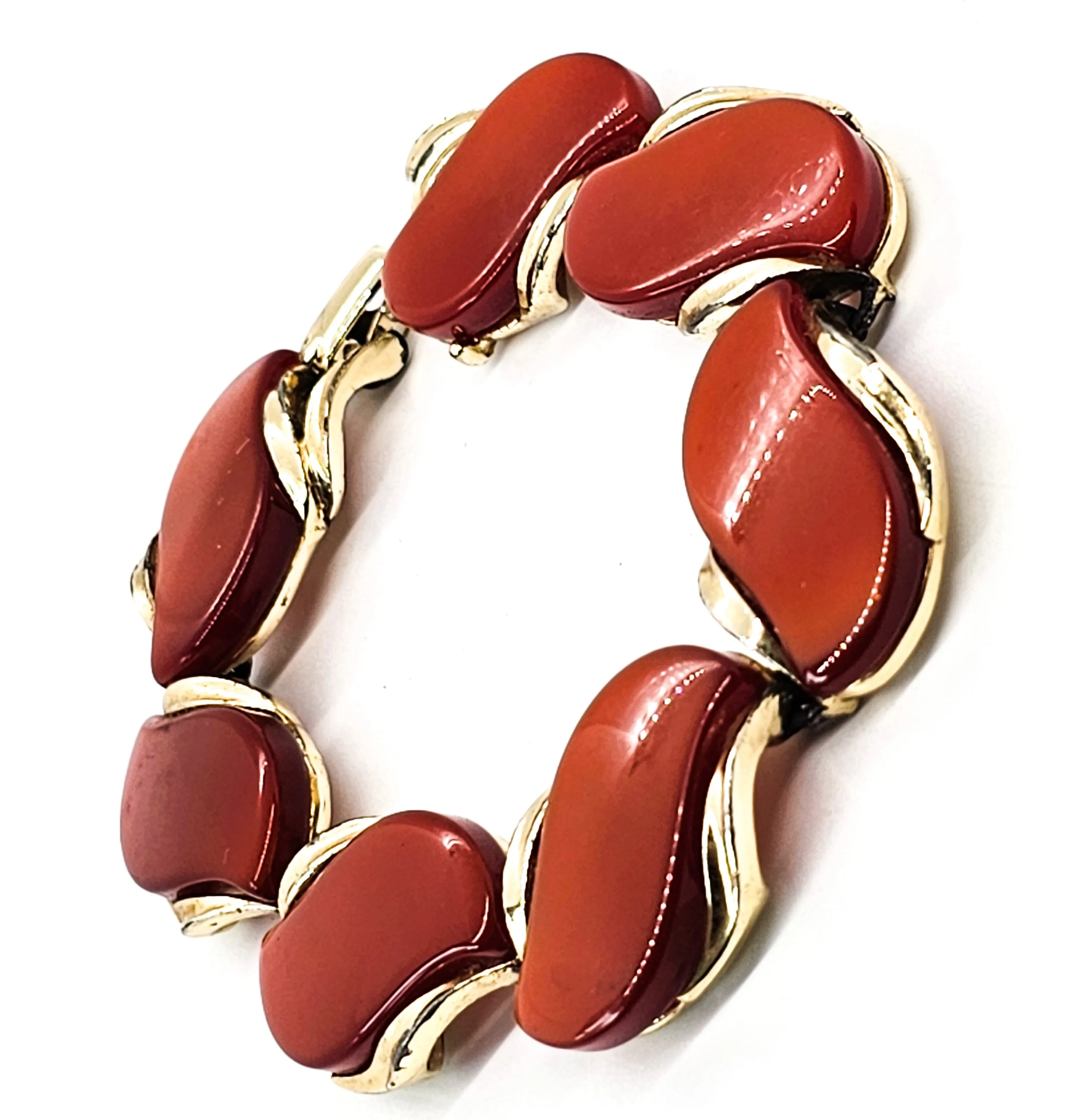 Lisner Thermoset gold toned vintage signed mid century bracelet