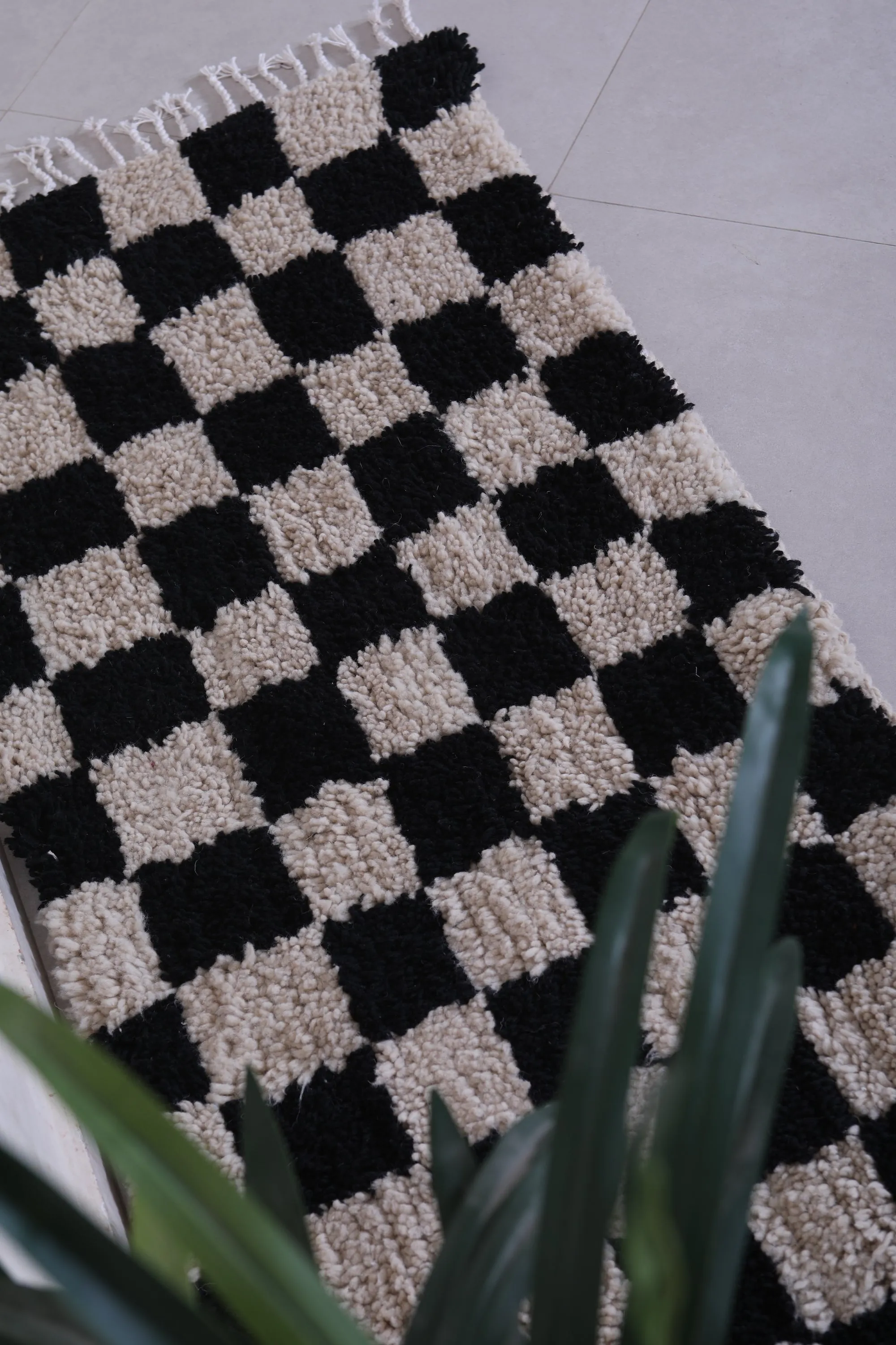 Long Handmade Moroccan Check Rug 2 X 5.6 Feet