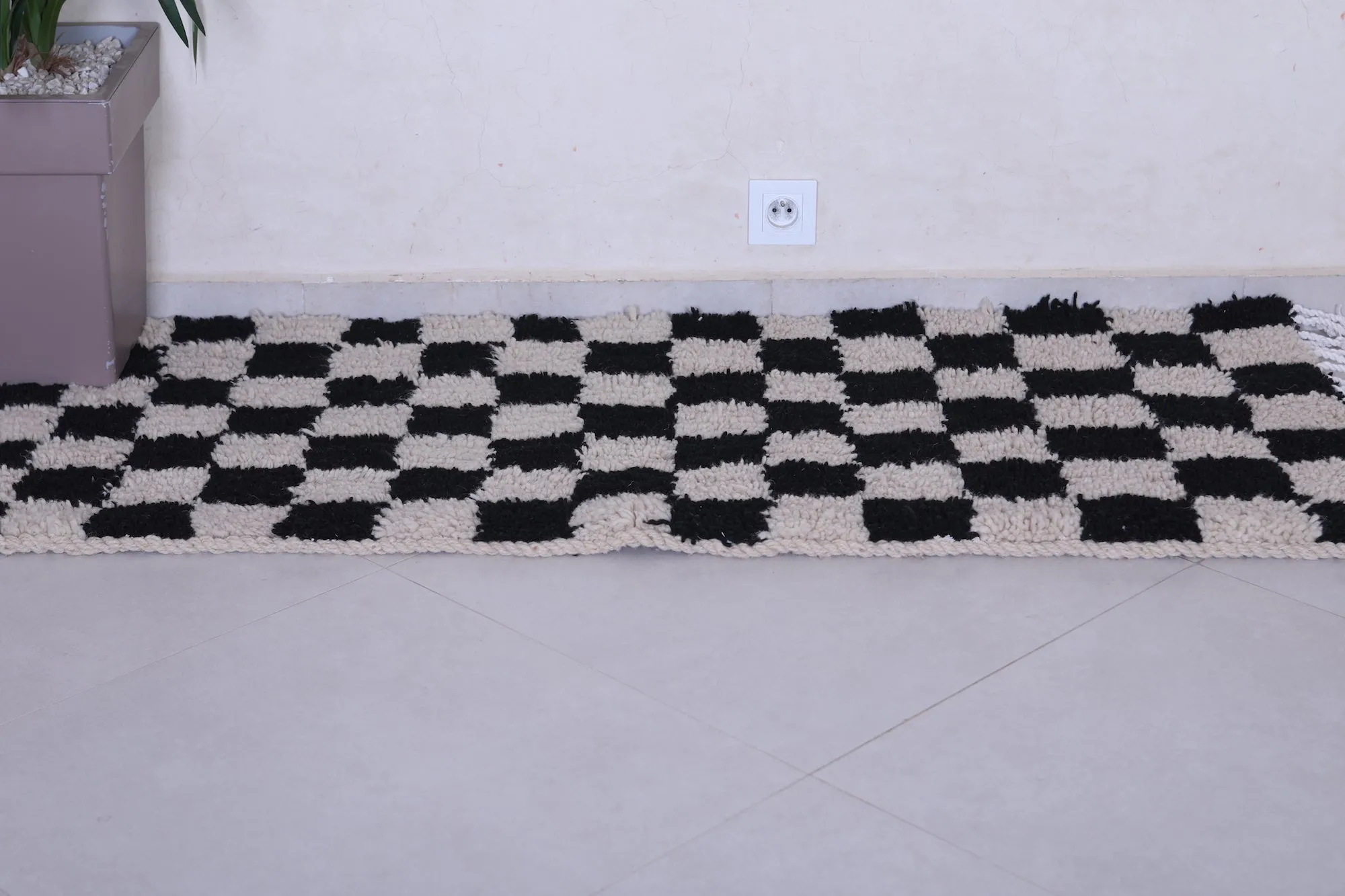 Long Handmade Moroccan Check Rug 2 X 5.6 Feet