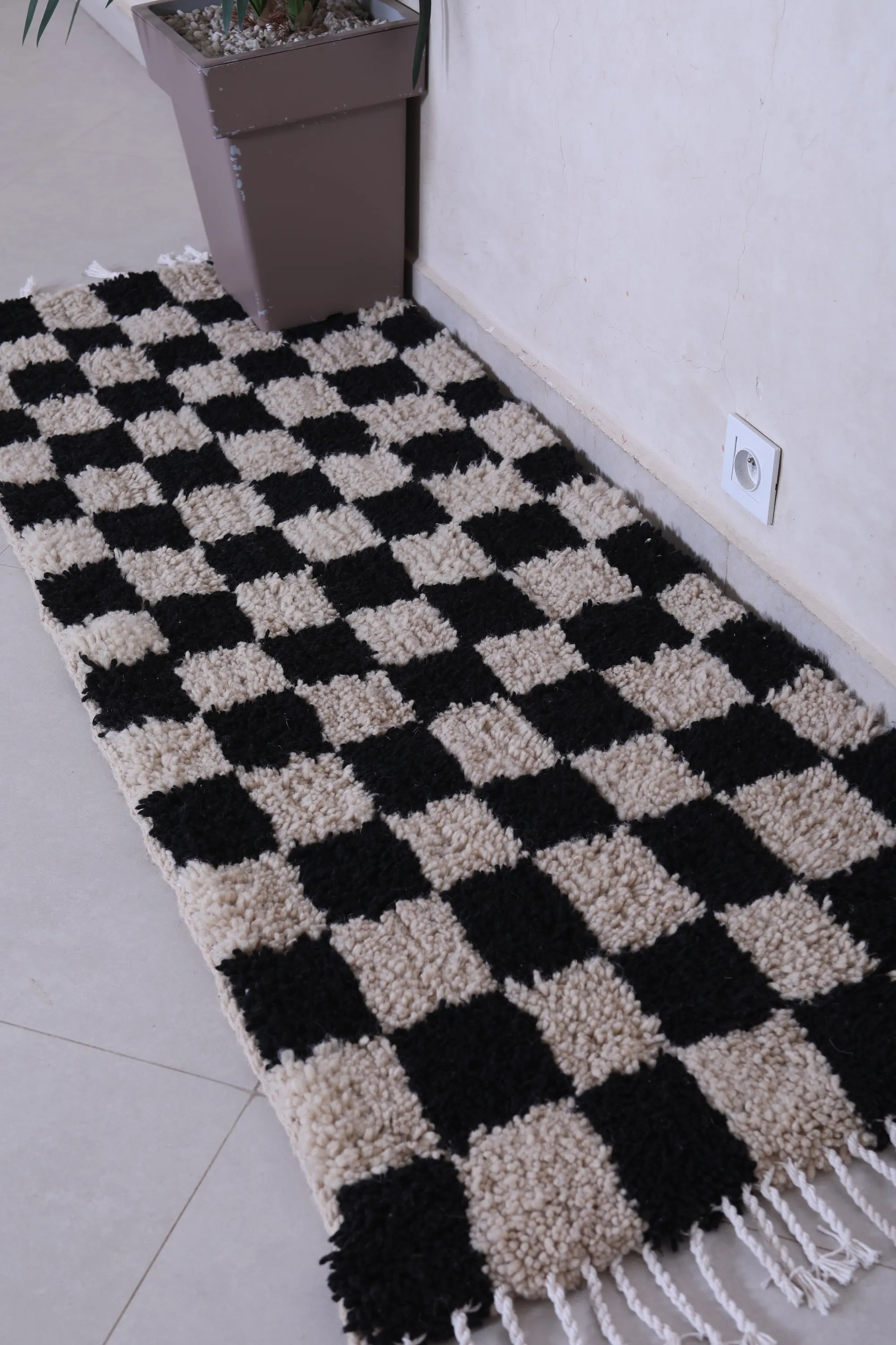 Long Handmade Moroccan Check Rug 2 X 5.6 Feet