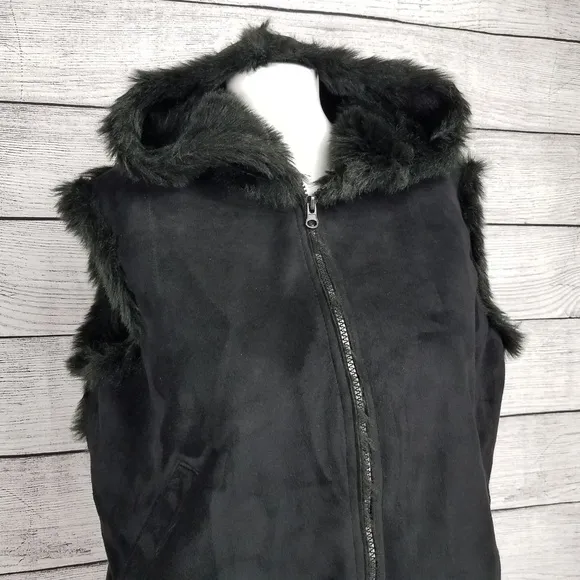 Lord &amp; Taylor S/M Faux Suede Zip up Hooded Vest Faux fur lined
