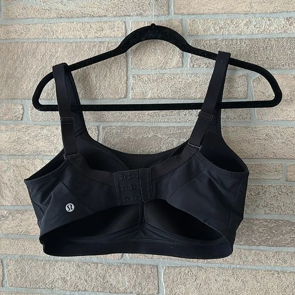 Lululemon Run Times Bra High Support Sports Bra Size 36DDD In Black