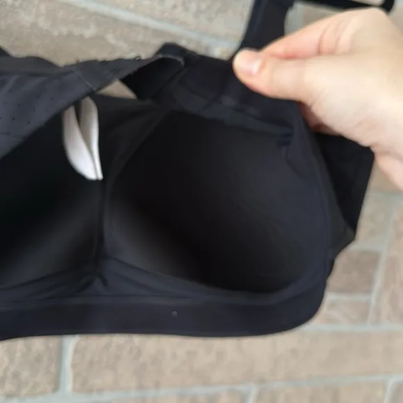 Lululemon Run Times Bra High Support Sports Bra Size 36DDD In Black