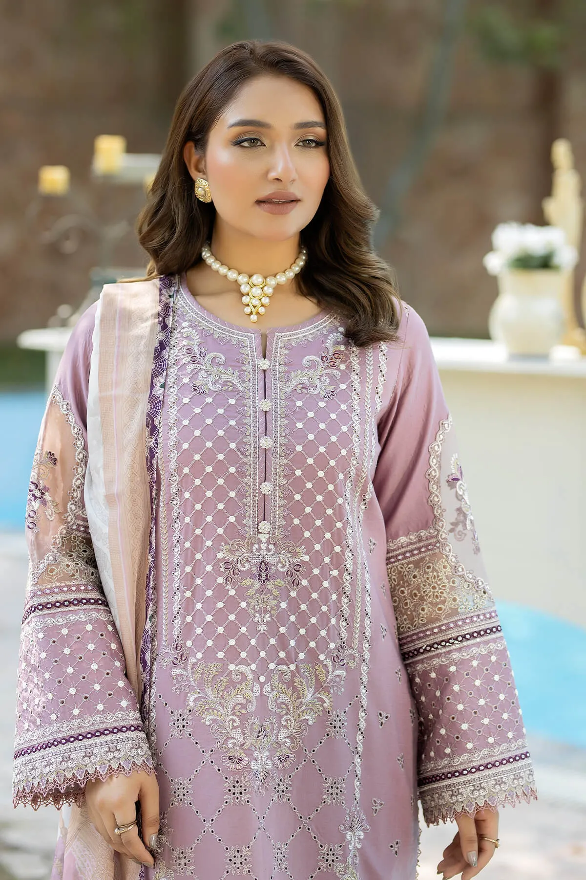 Luxury Lilac Shade Embroidered Pakistani Salwar Kameez Party Dress
