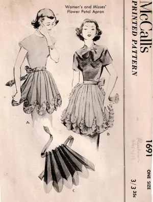 McCall's 1691 Womens Novelty Flower Petal Apron 1950s Vintage Sewing Pattern ONE SIZE