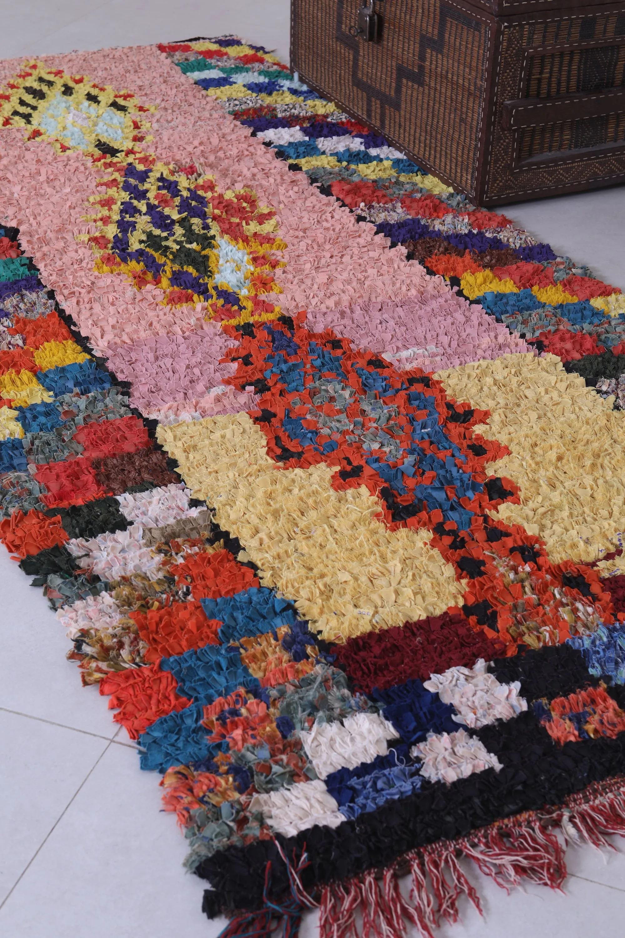 Moroccan rug 3.4 FT X 8 FT
