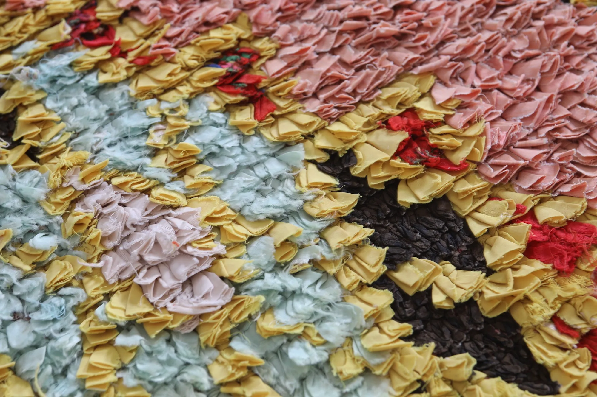 Moroccan rug 3.4 FT X 8 FT