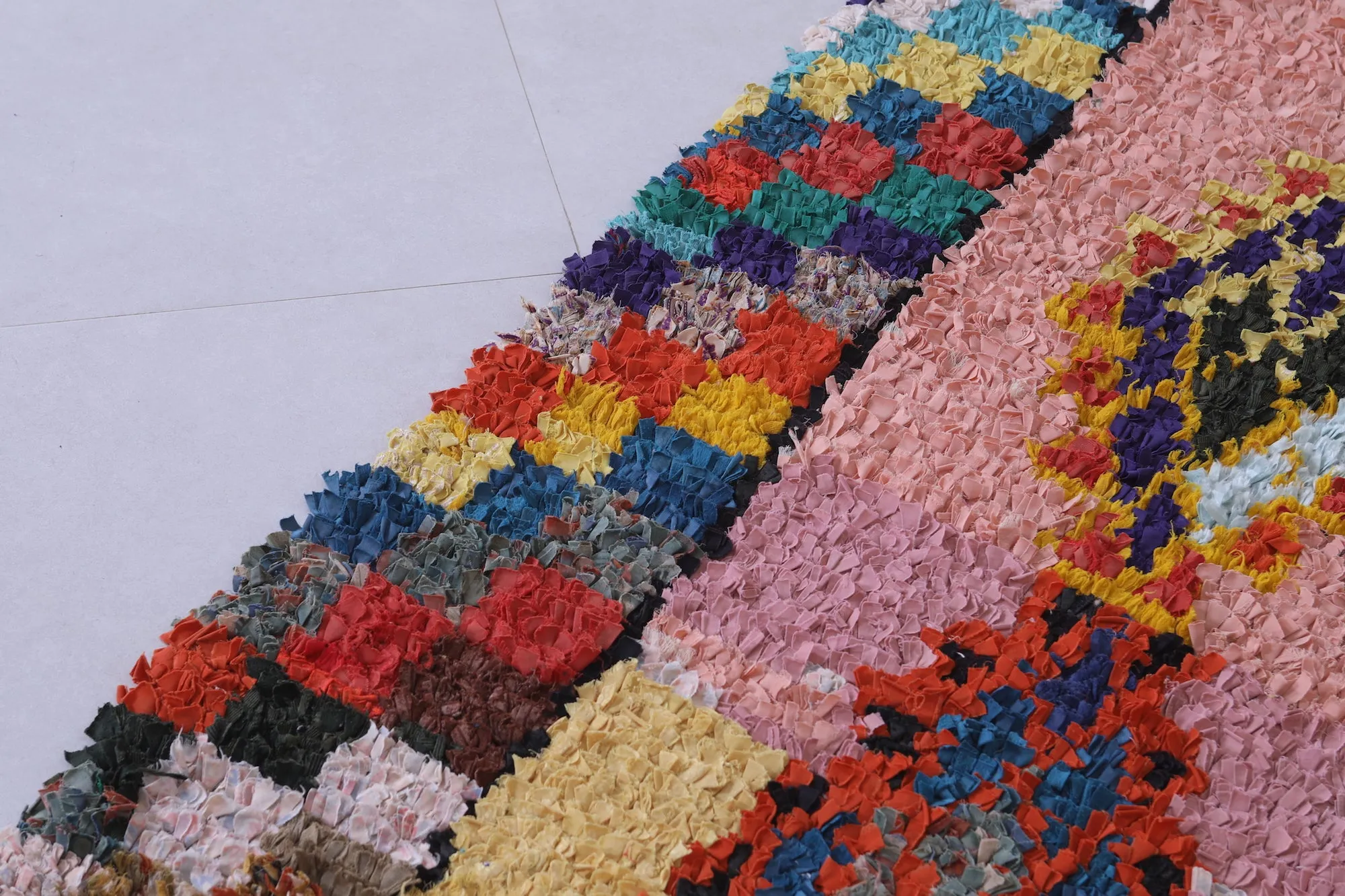 Moroccan rug 3.4 FT X 8 FT