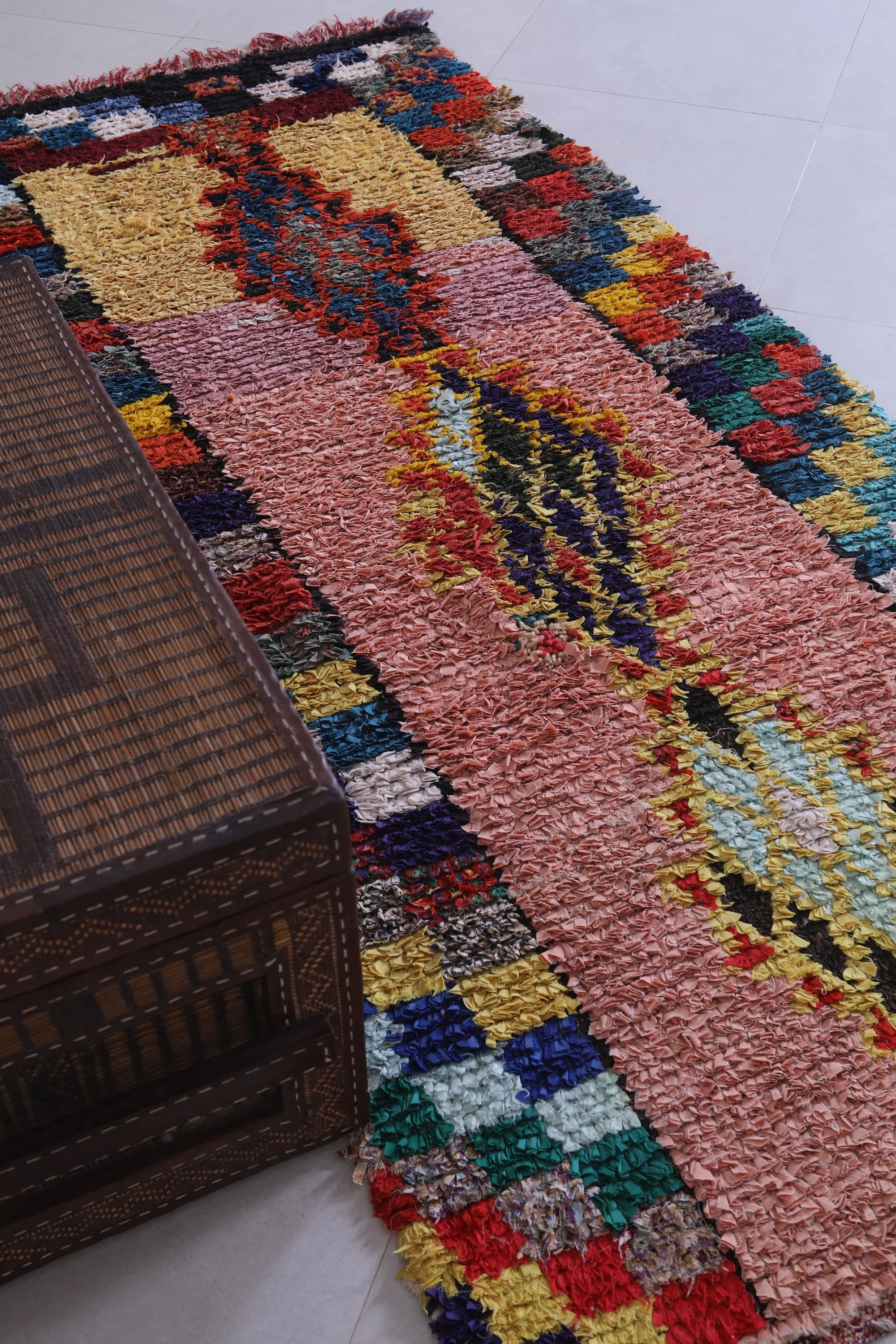 Moroccan rug 3.4 FT X 8 FT