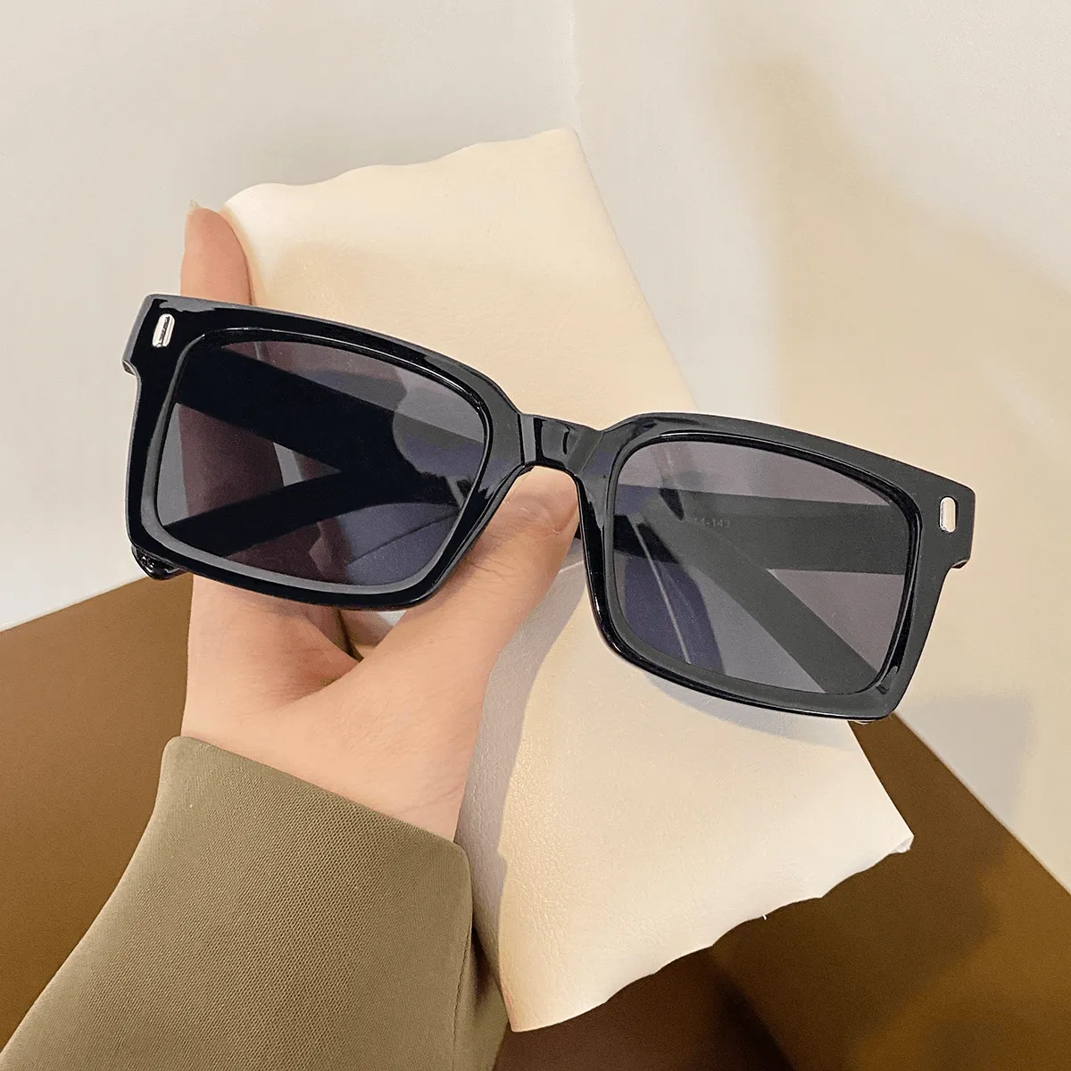 New Retro Square Small Frame Sunglasses Female Fashion round Face All-Match Plain Sunglasses Anti-Ultraviolet