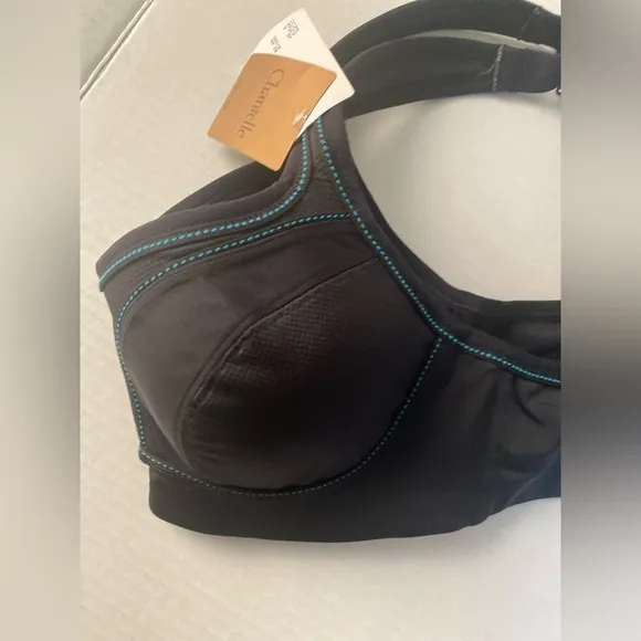 NWT Chantelle High Impact Sports Bra Black Blue Stitching Size 32C