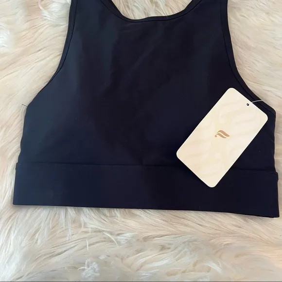 NWT Fabletics Siena Women's Size XS/4 Black Criss Cross High Impact Sports Bra