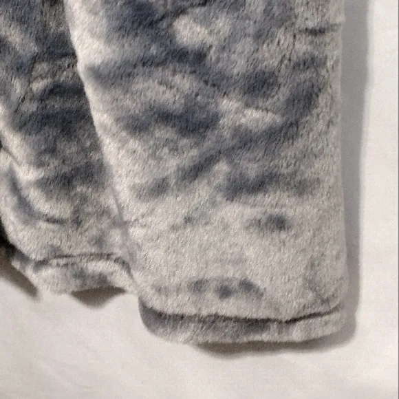 NWT Soma Faux Fur Luxe Long Robe Womens S/M Ivory Casual Comfy Cozy Warm
