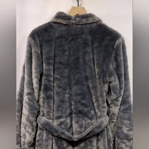 NWT Soma Faux Fur Luxe Long Robe Womens S/M Ivory Casual Comfy Cozy Warm