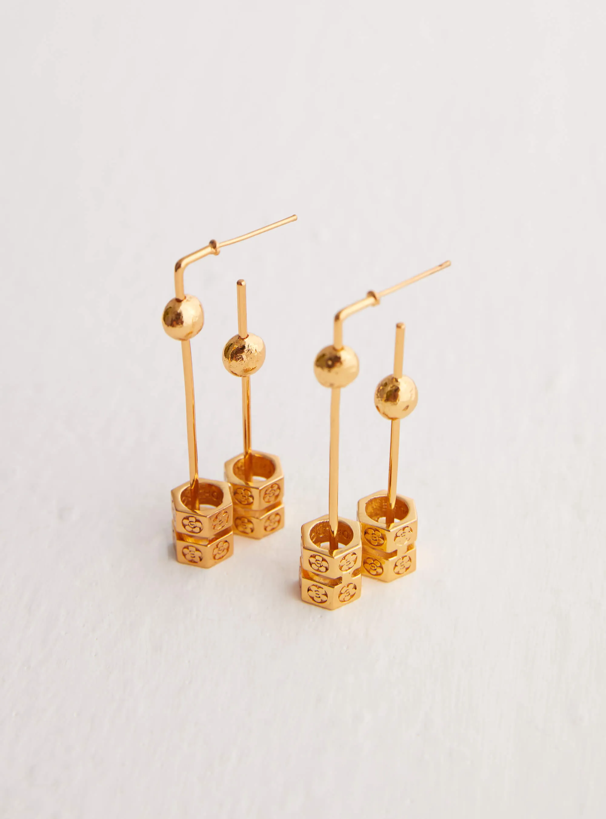 Outhouse   I   Oh Poppi Orchard Street Bolt Drop Hoops Brass, Gold Accessories OHAW21EA091