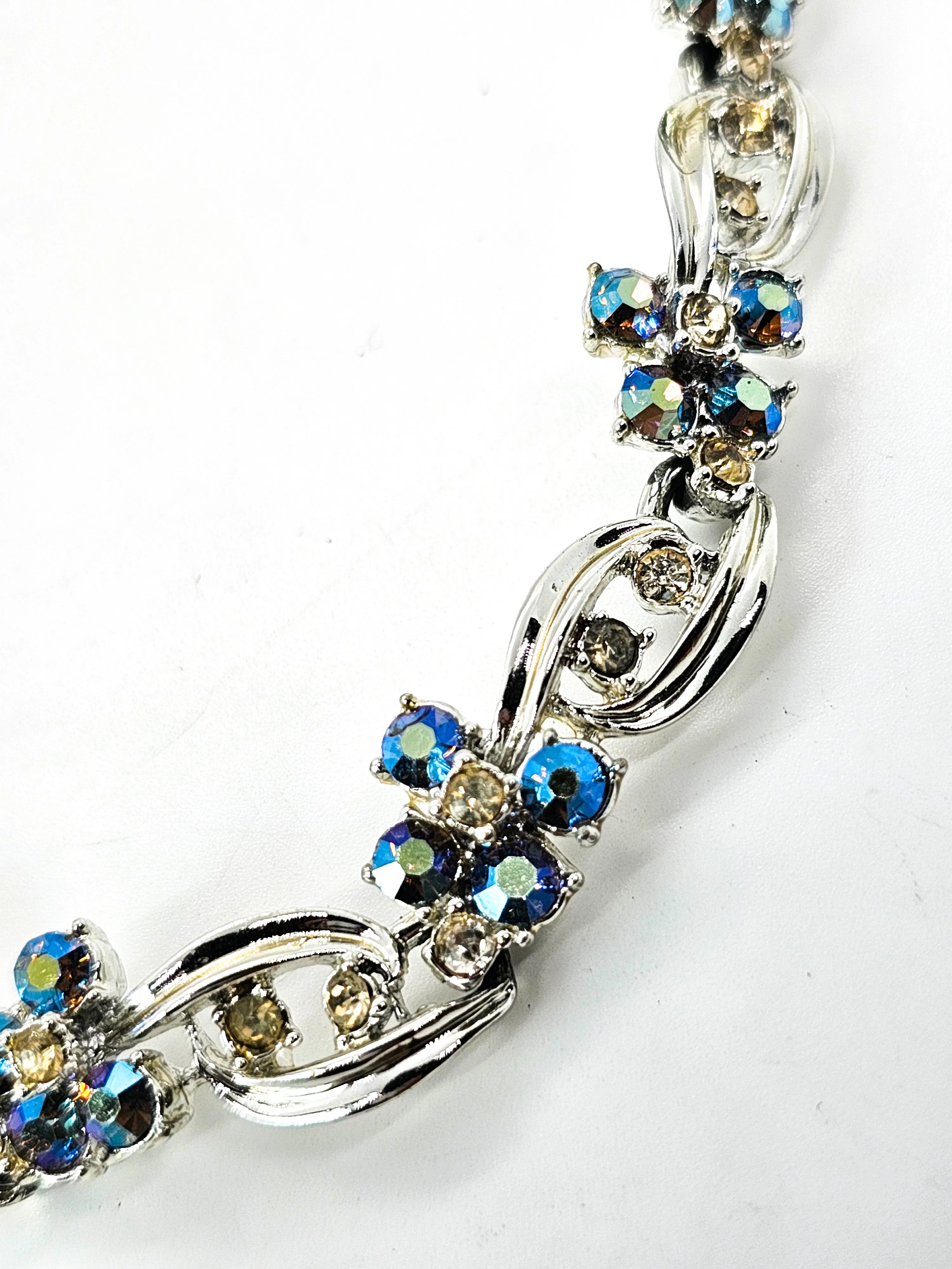 Peacock blue Aroura Borealis silver toned vintage necklace choker