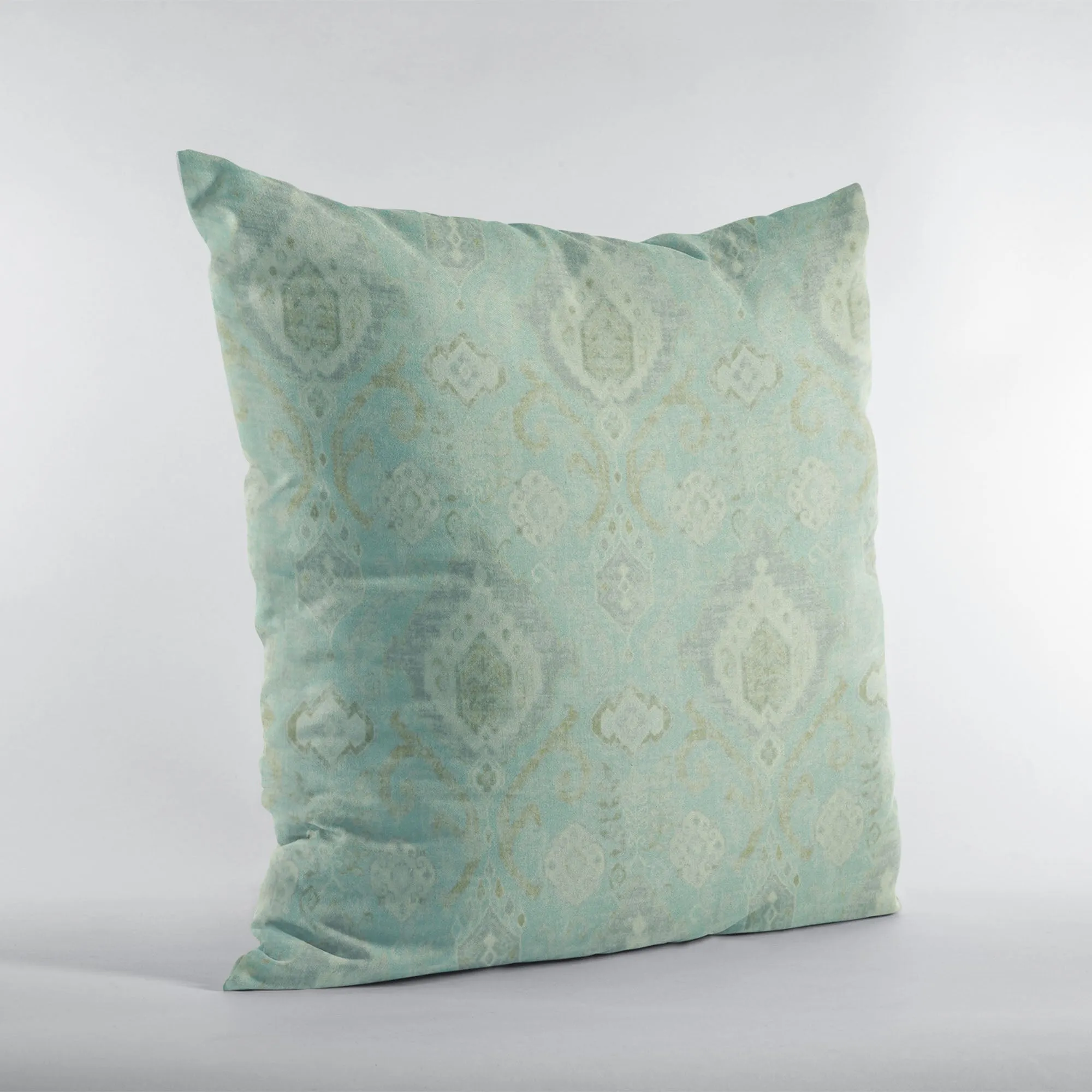 Plutus Spa Romero Woven Luxury Throw Pillow