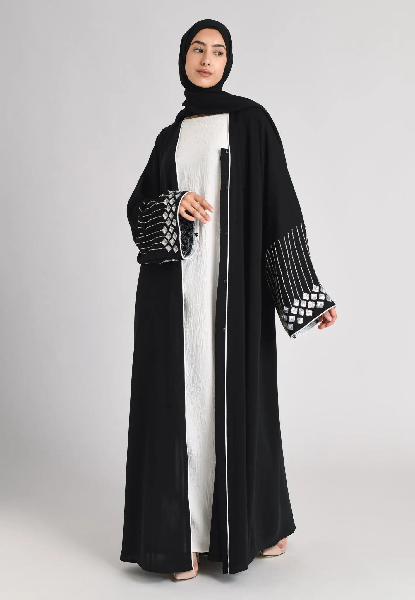 Qamaree Luxury Closed Sequin Abaya